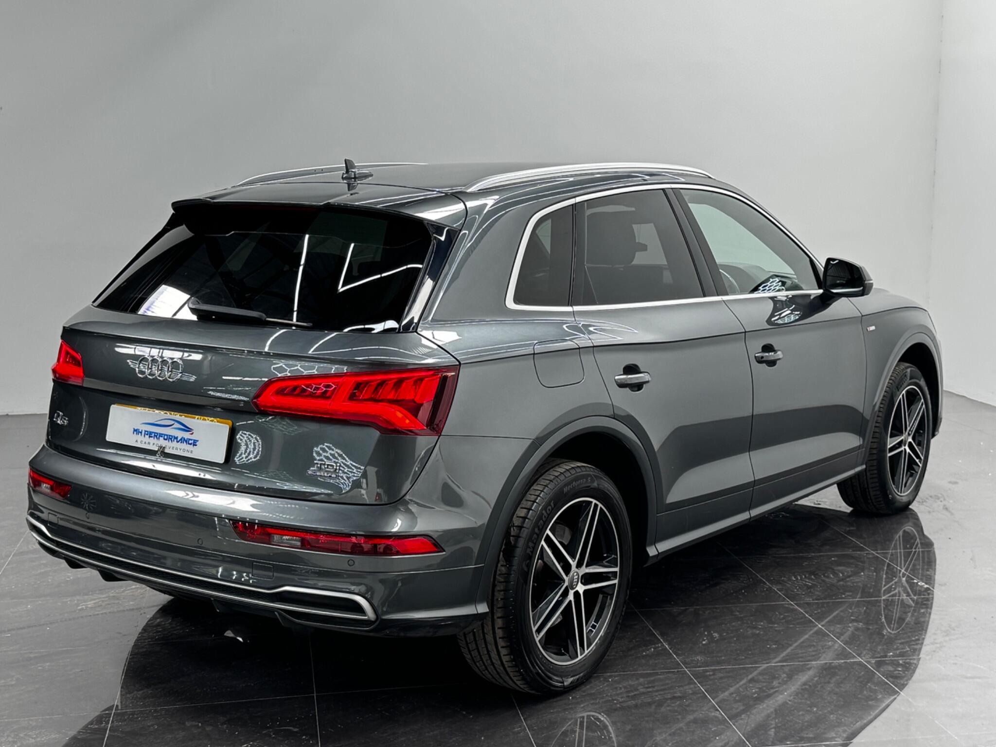 Audi Q5 view 75