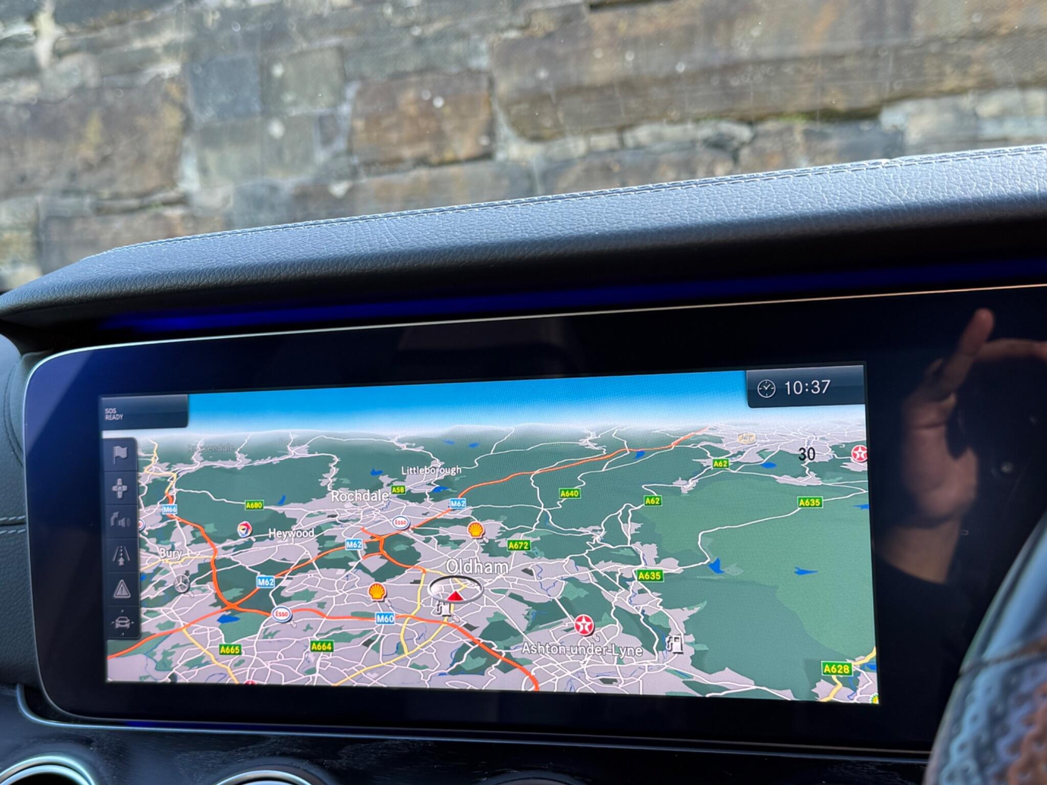 Mercedes-Benz E-Class view 31