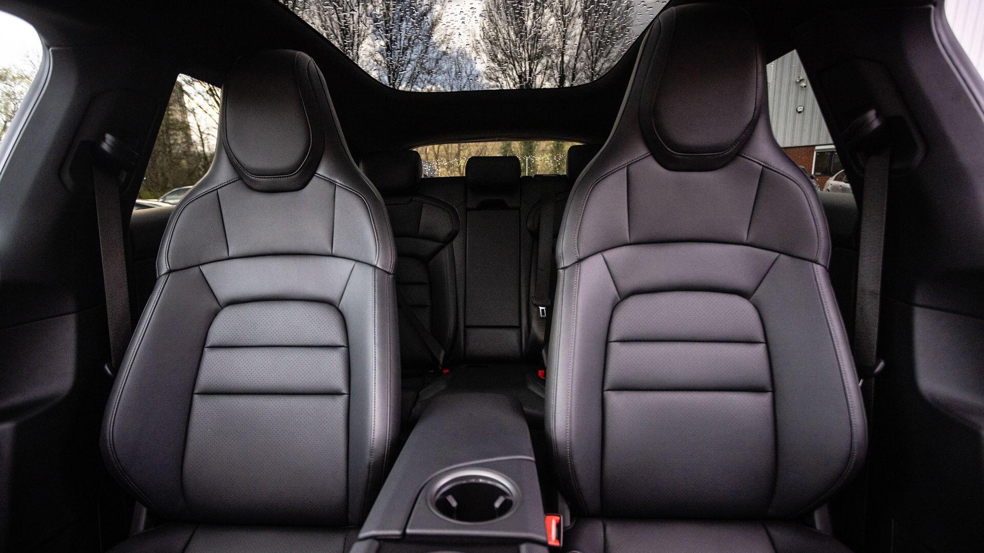Porsche Taycan view 40