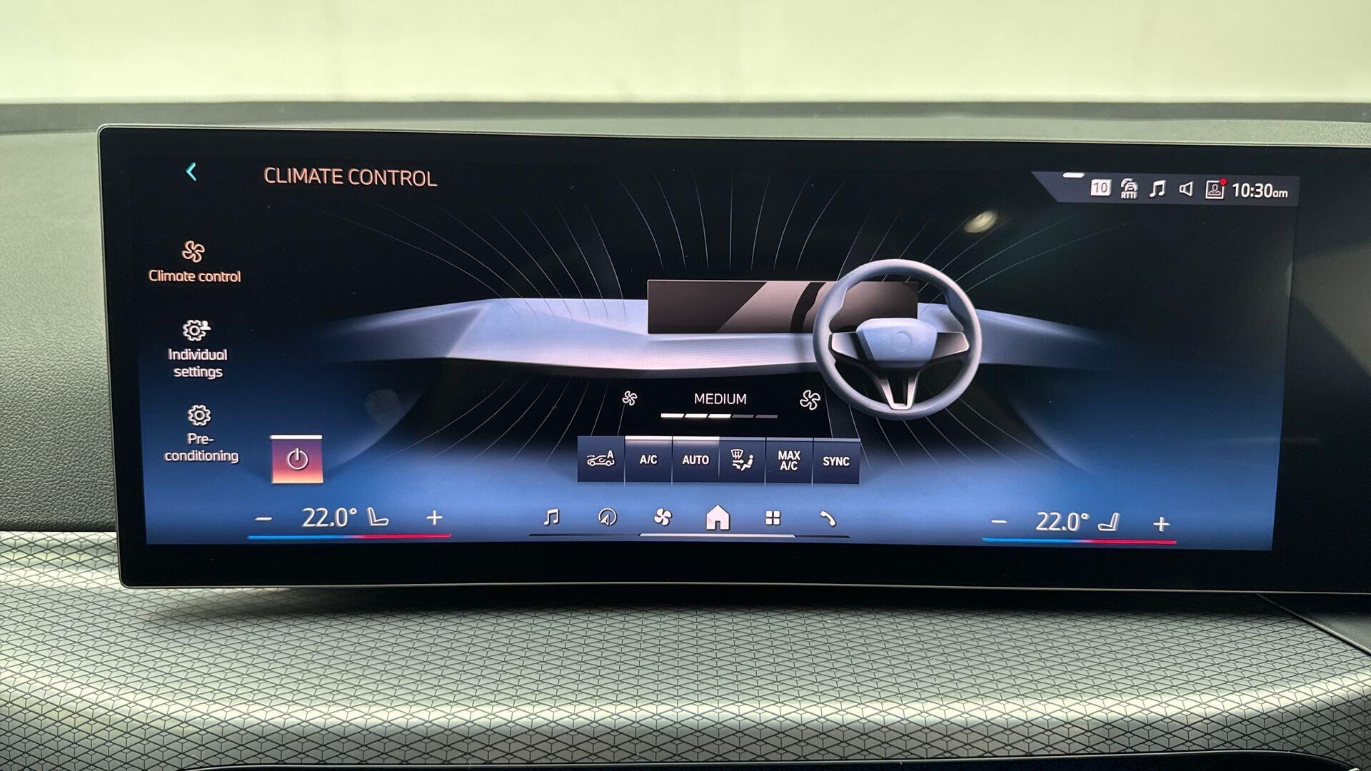 BMW i4 view 21
