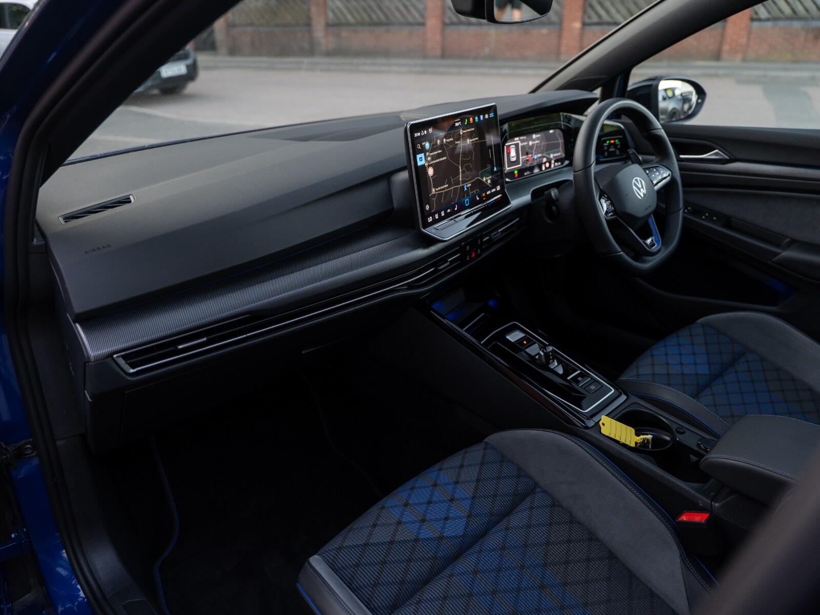 Volkswagen Golf view 54