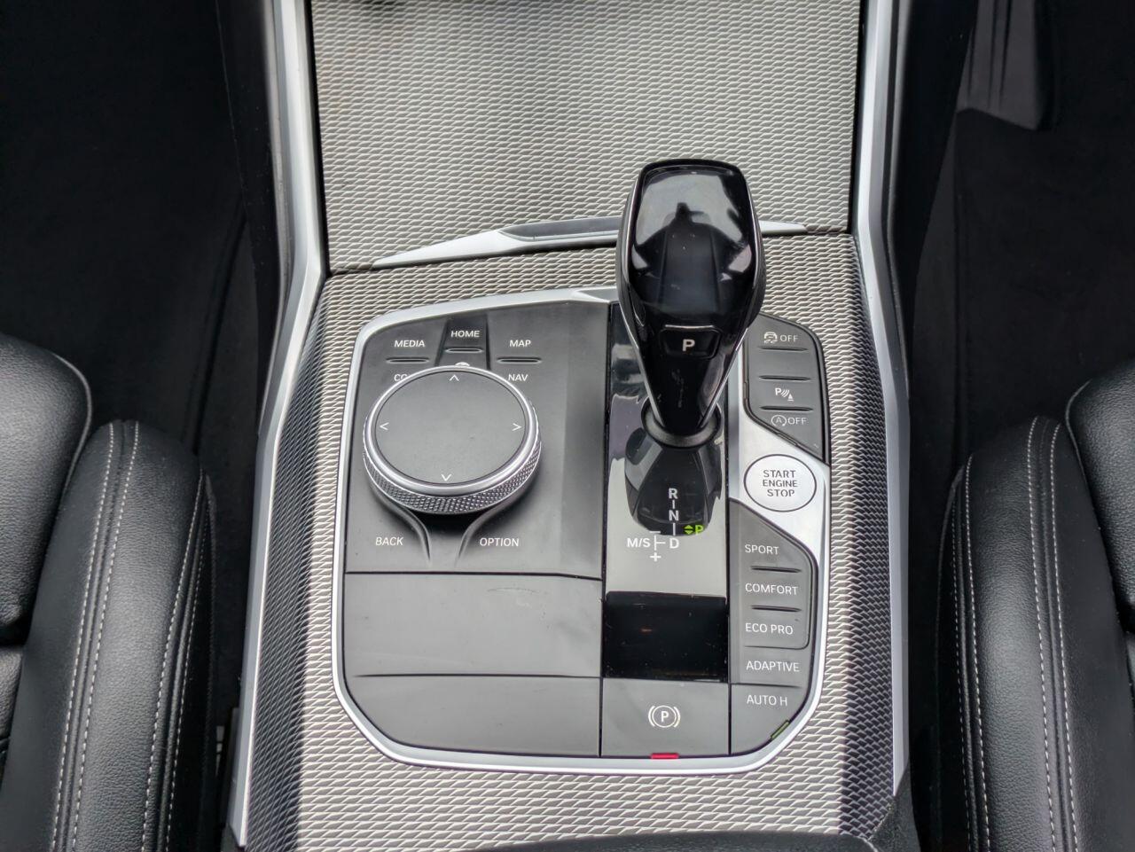 BMW 3 Series view 12