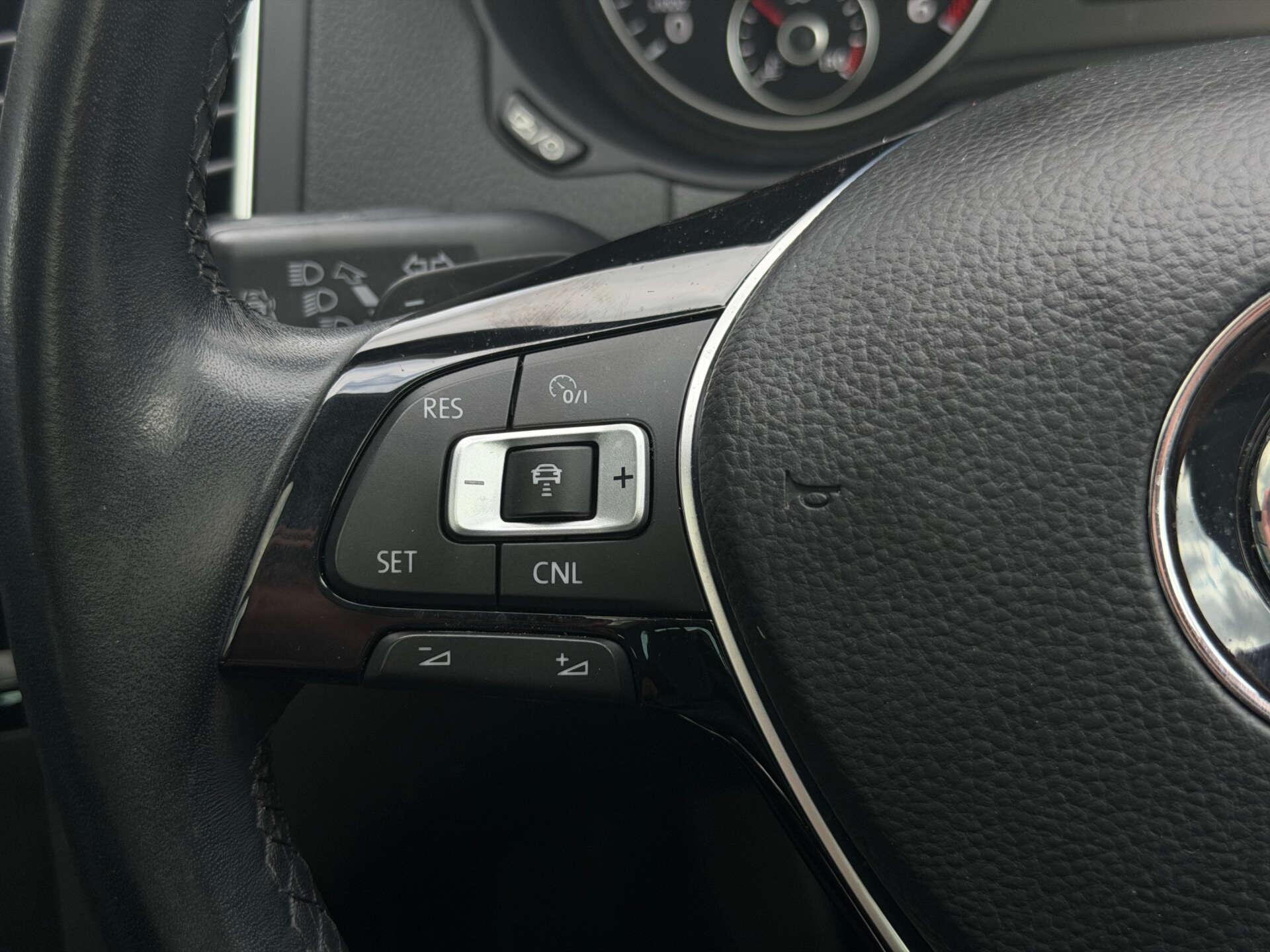 Volkswagen Sharan view 25