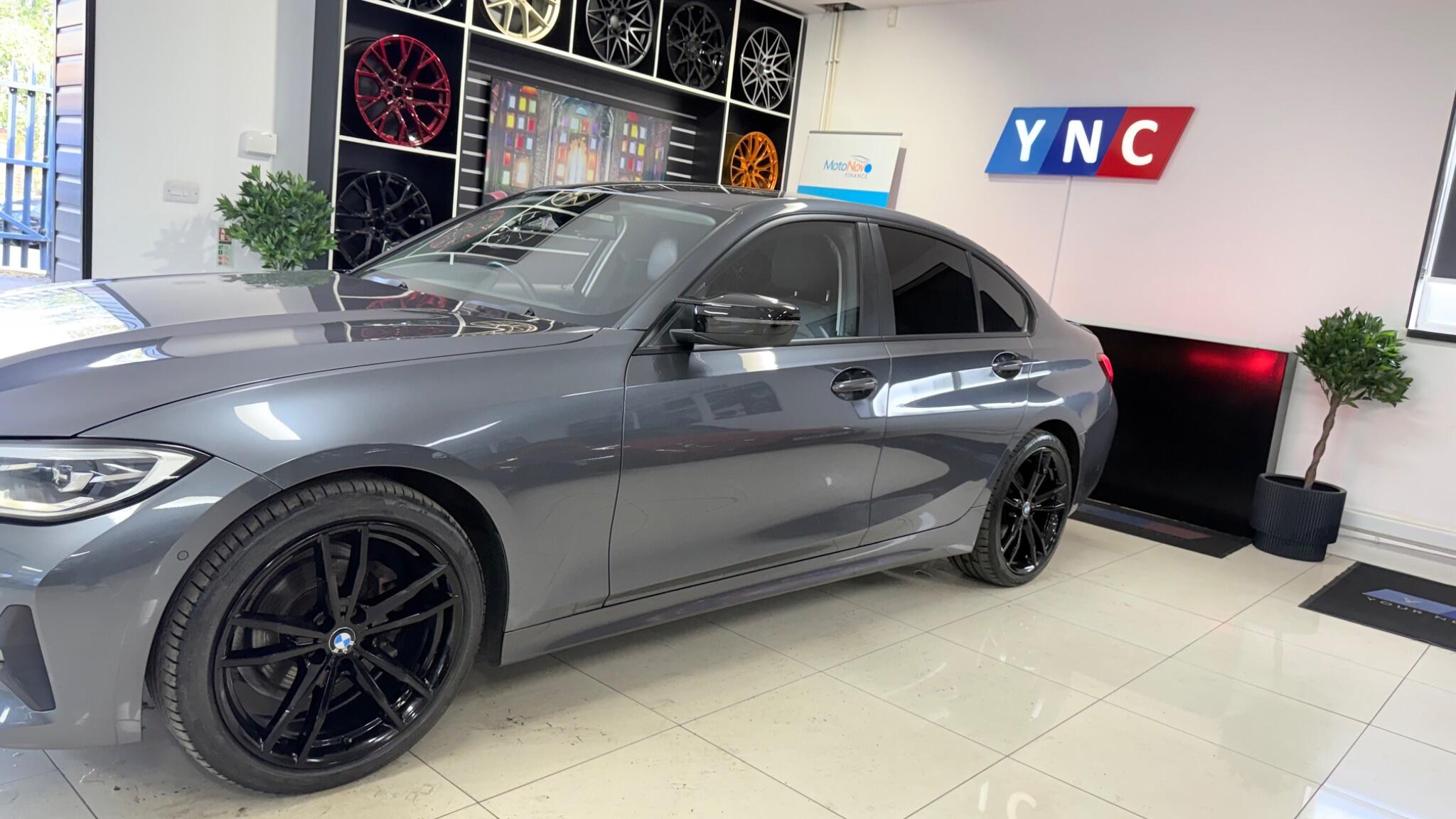 BMW 3 Series view 19