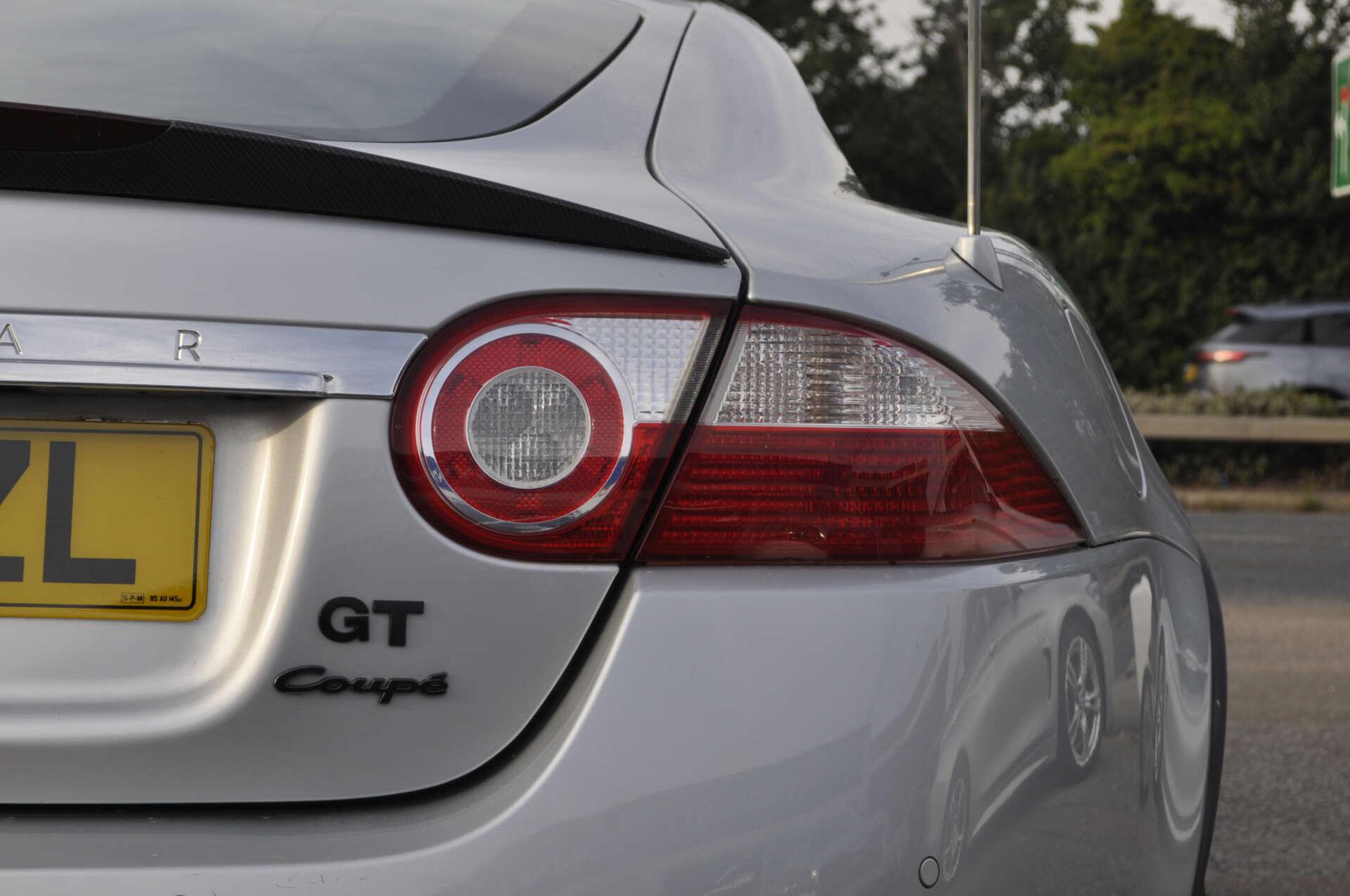 Jaguar XK view 27