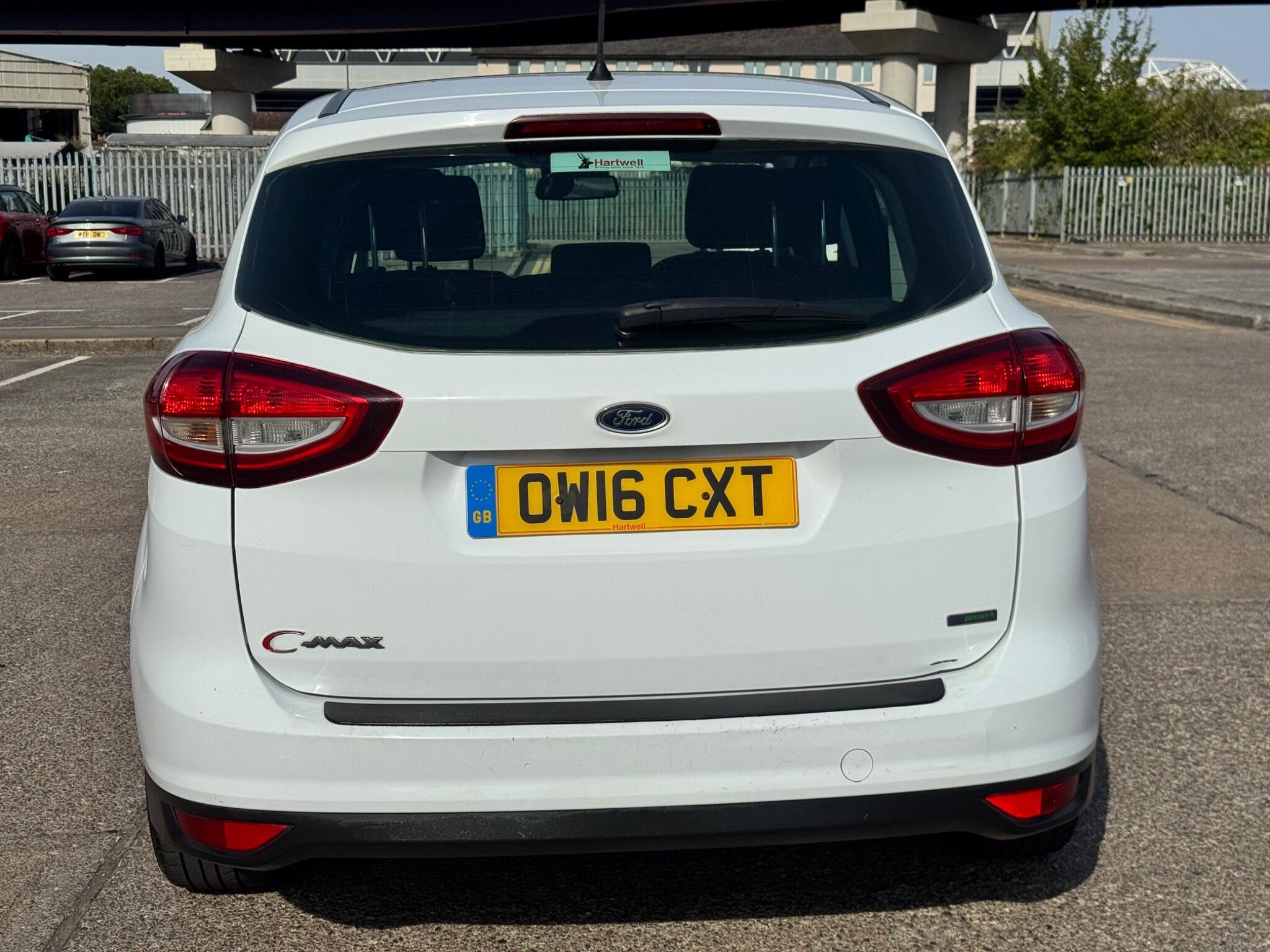 Ford C-Max view 12