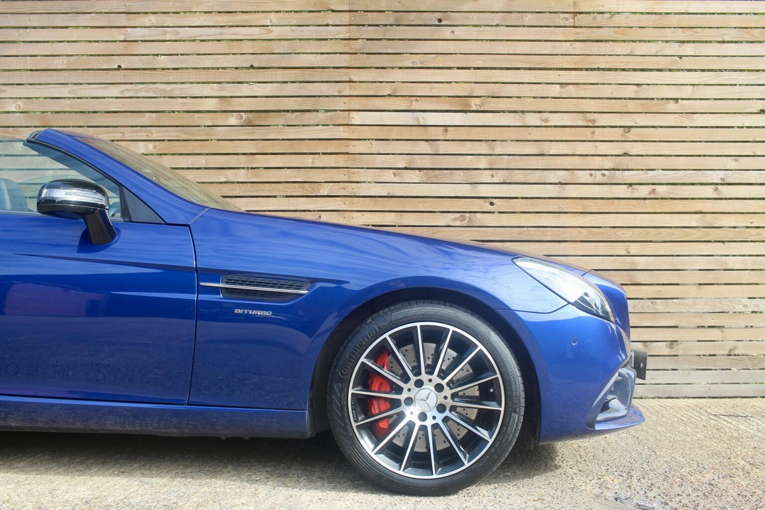 Mercedes-Benz SLC view 33