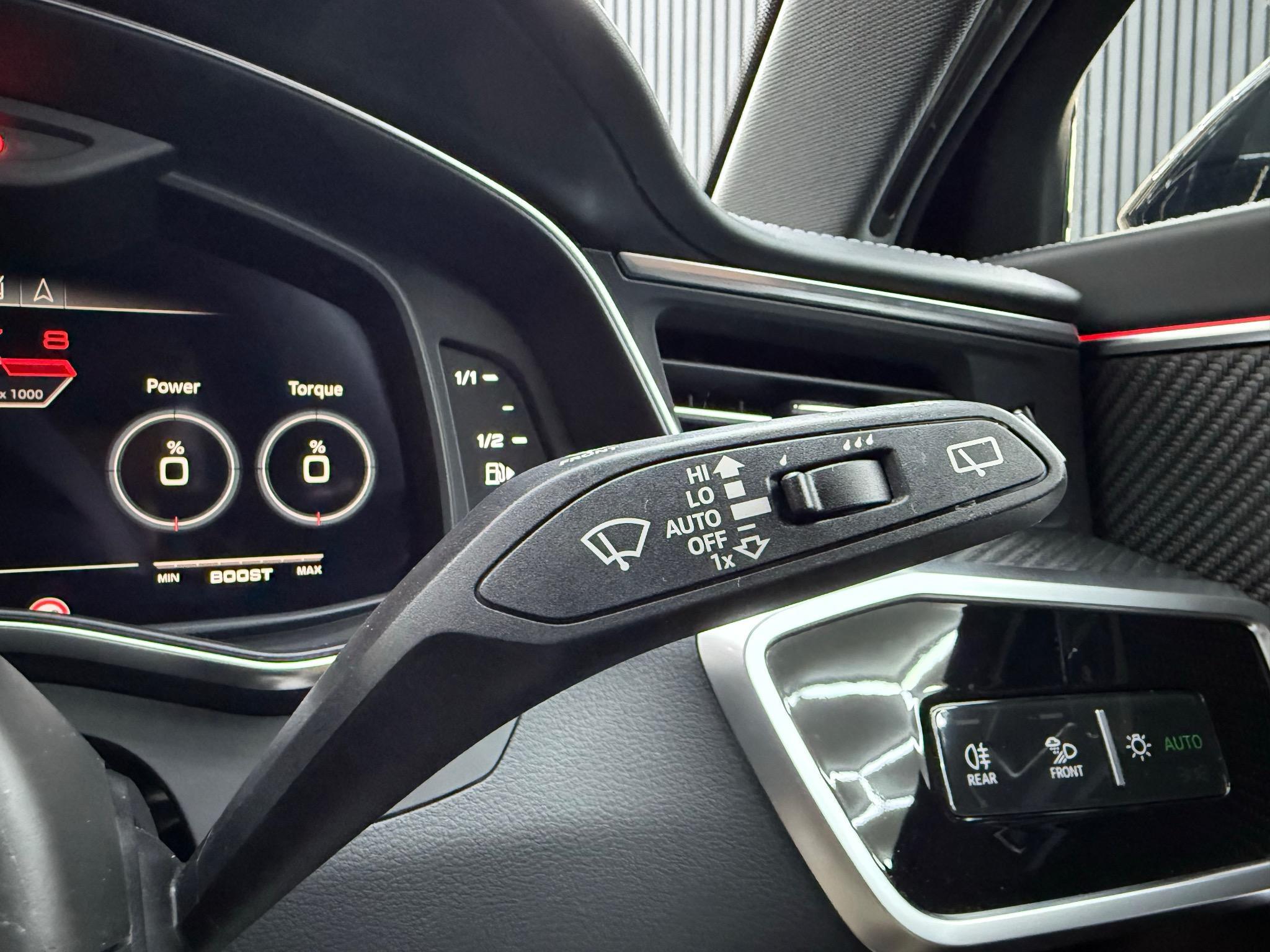 Audi RS6 Avant view 23
