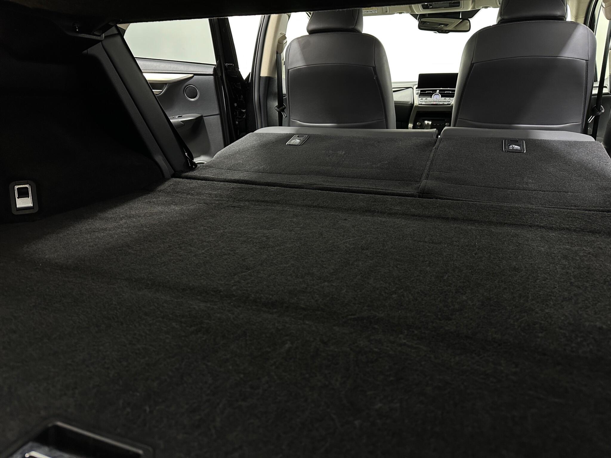 Lexus NX view 45