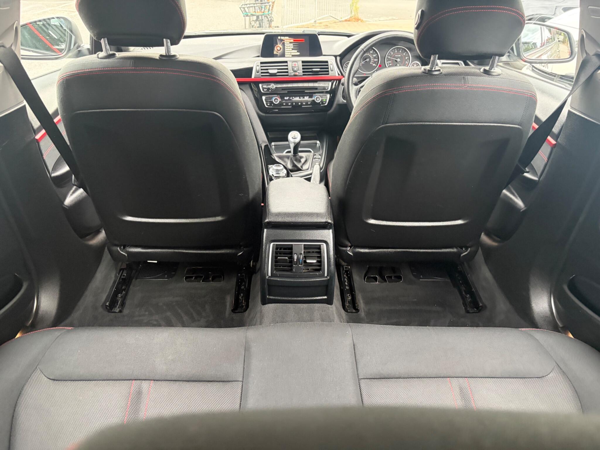 BMW 3 Series view 67
