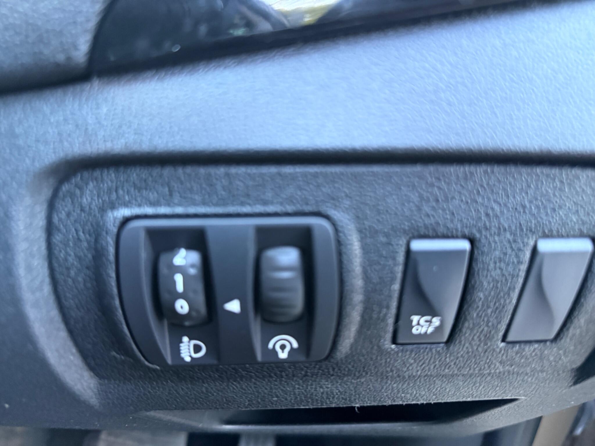2015 Renault Scenic image 23