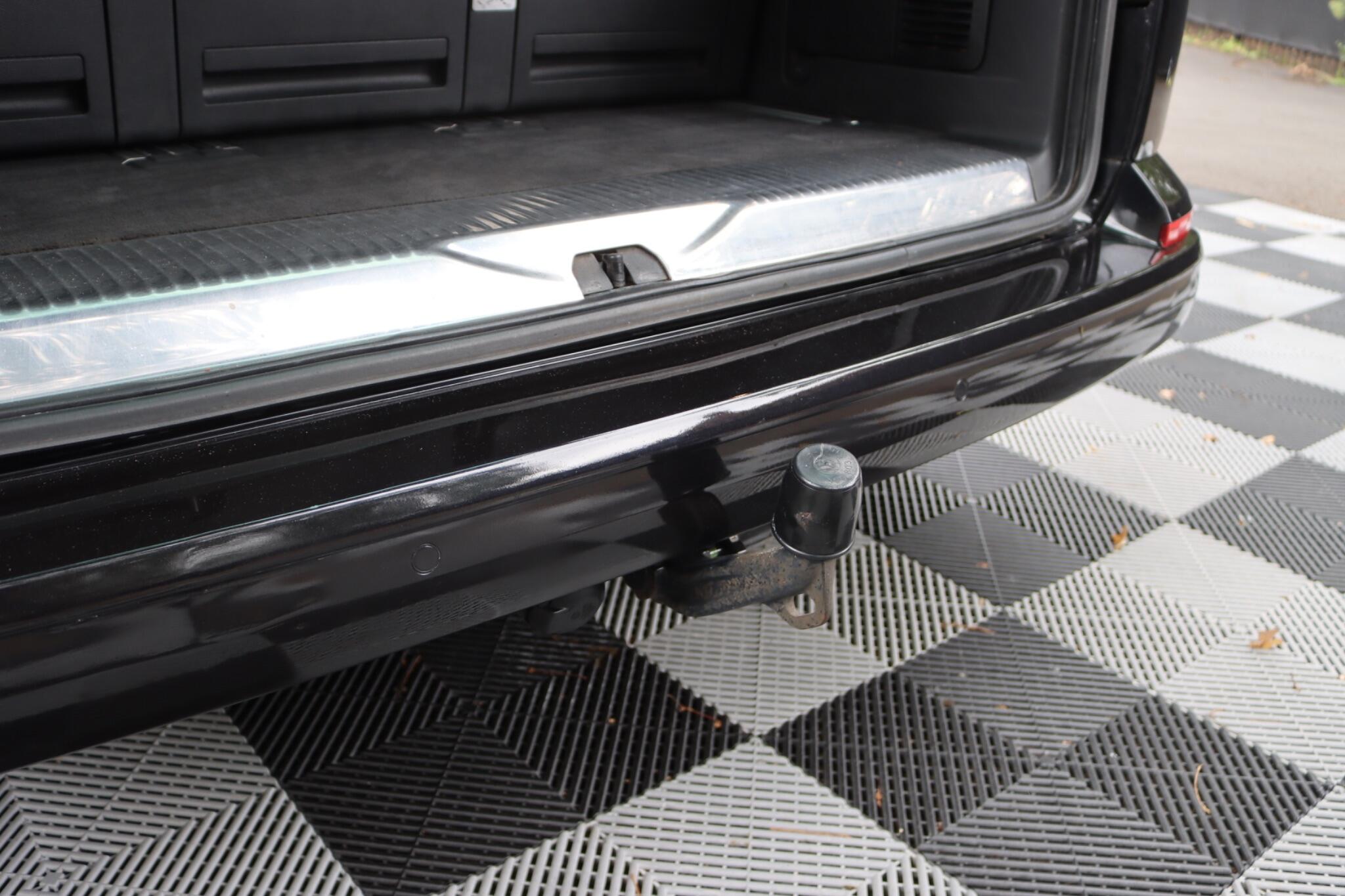 Volkswagen Caravelle view 46