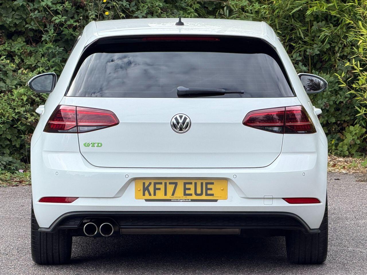 Volkswagen Golf view 6