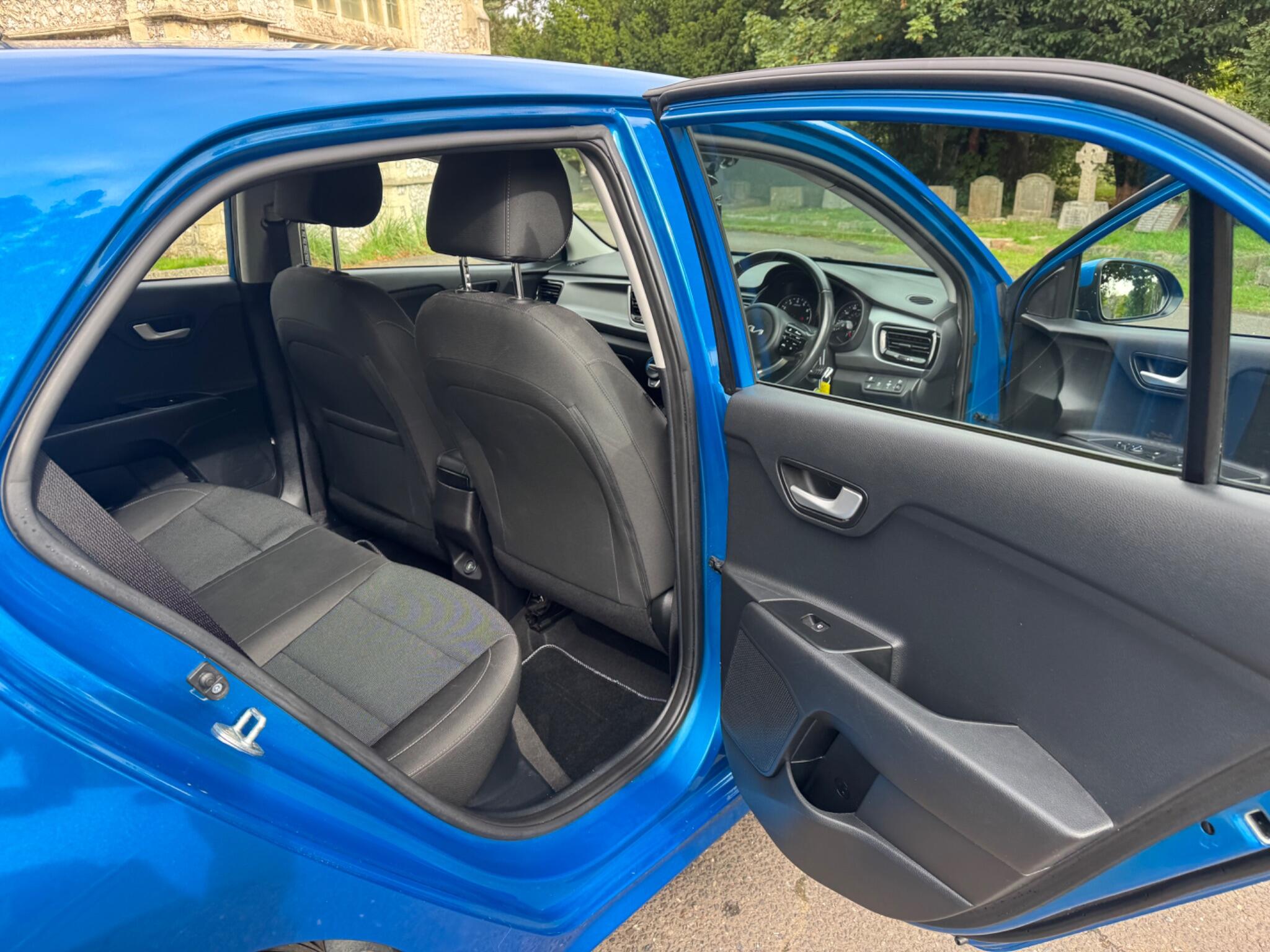 Kia Rio view 40