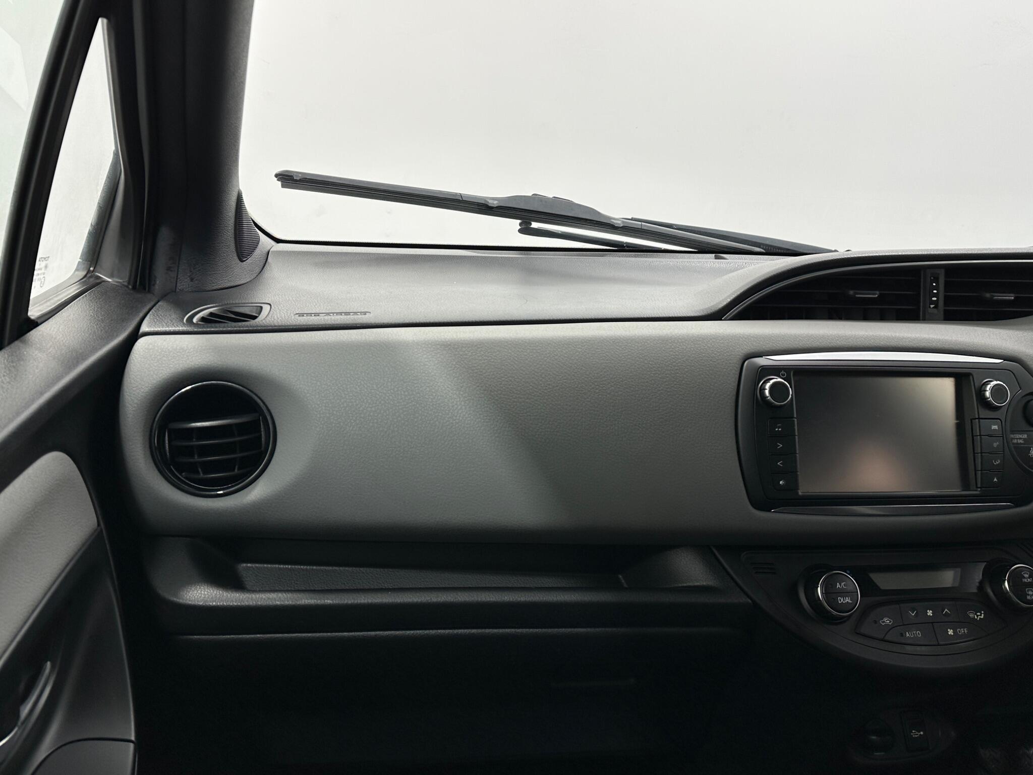 Toyota Yaris view 26