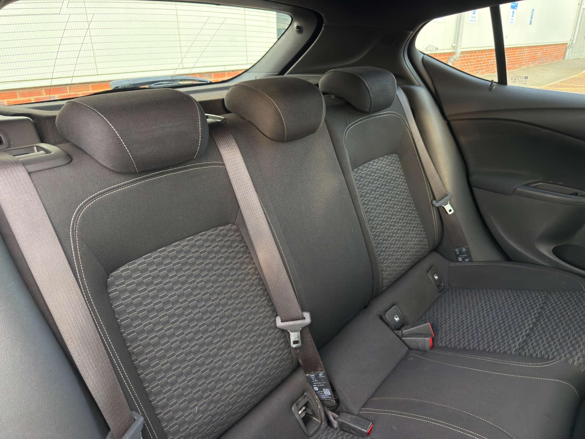 Vauxhall Astra view 15