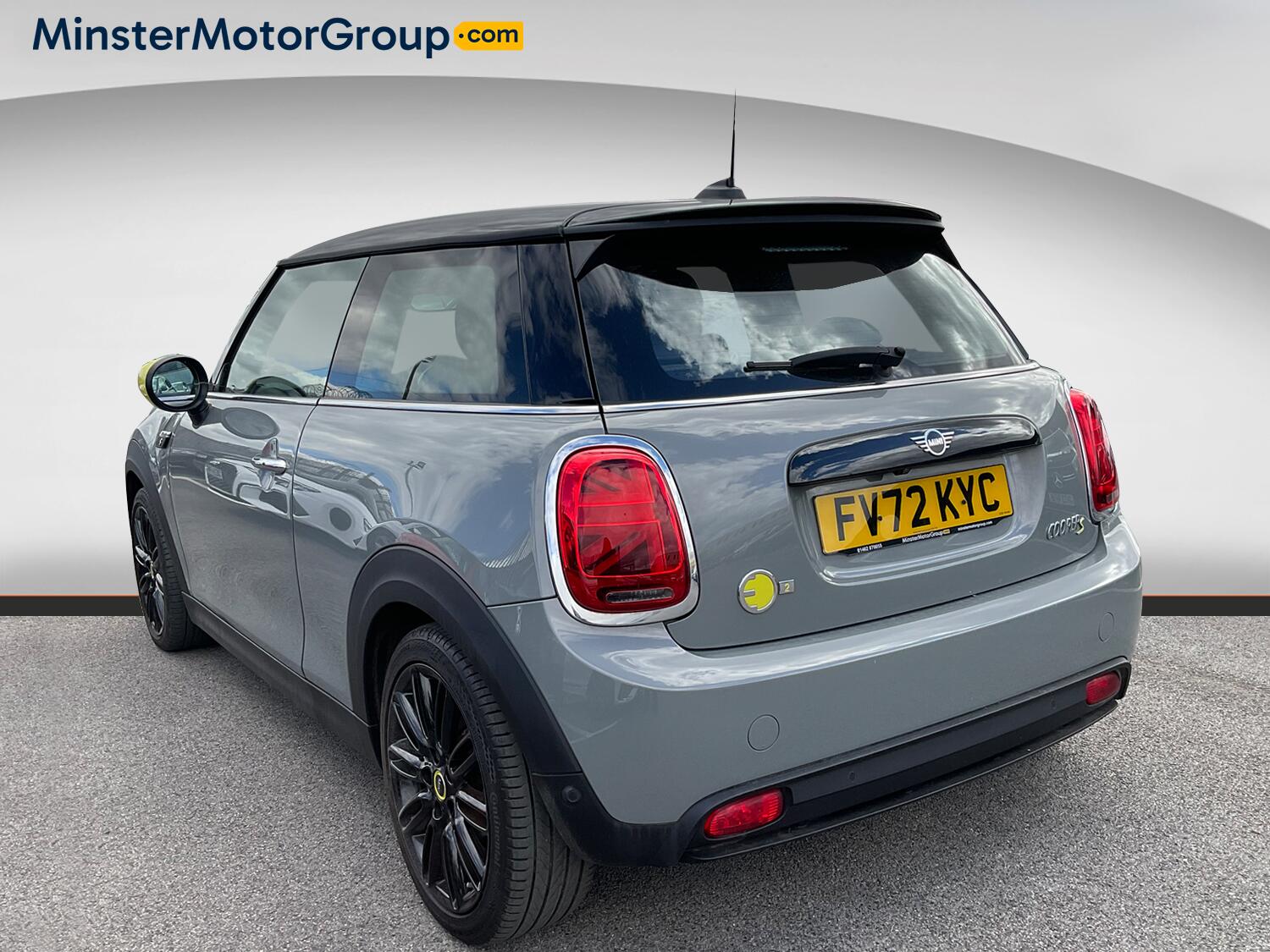 Mini Hatch view 4