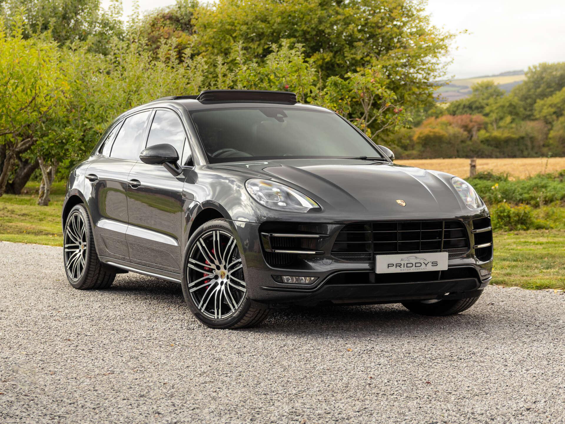 Porsche Macan view 34