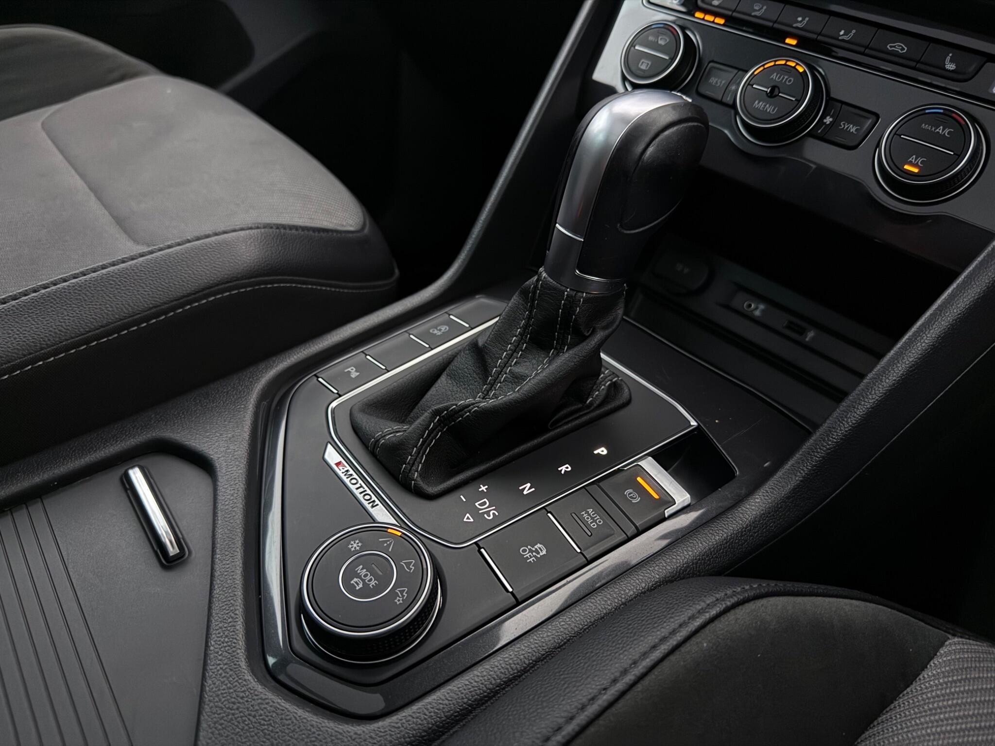 Volkswagen Tiguan view 20