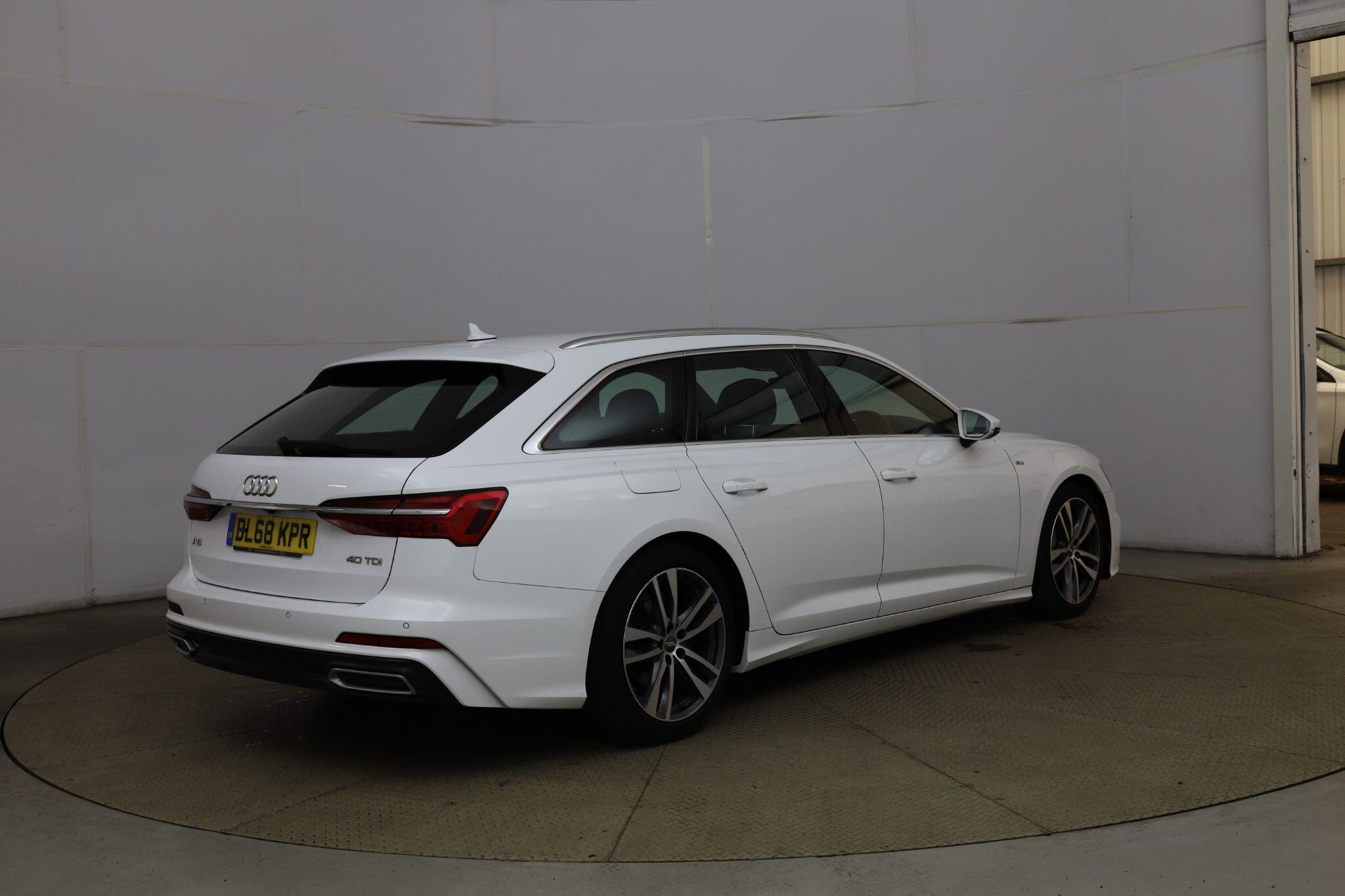 Audi A6 view 6