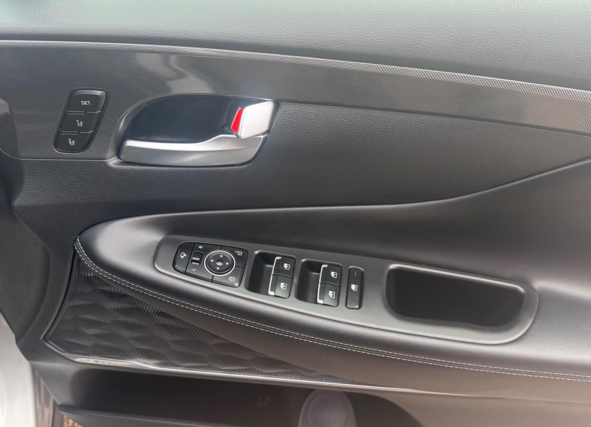 Hyundai Santa FE view 21
