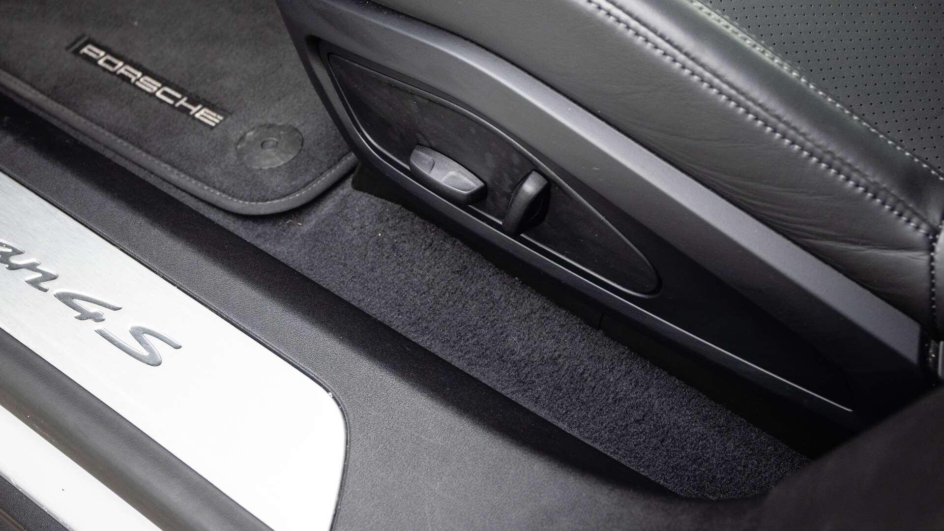 Porsche Taycan view 23
