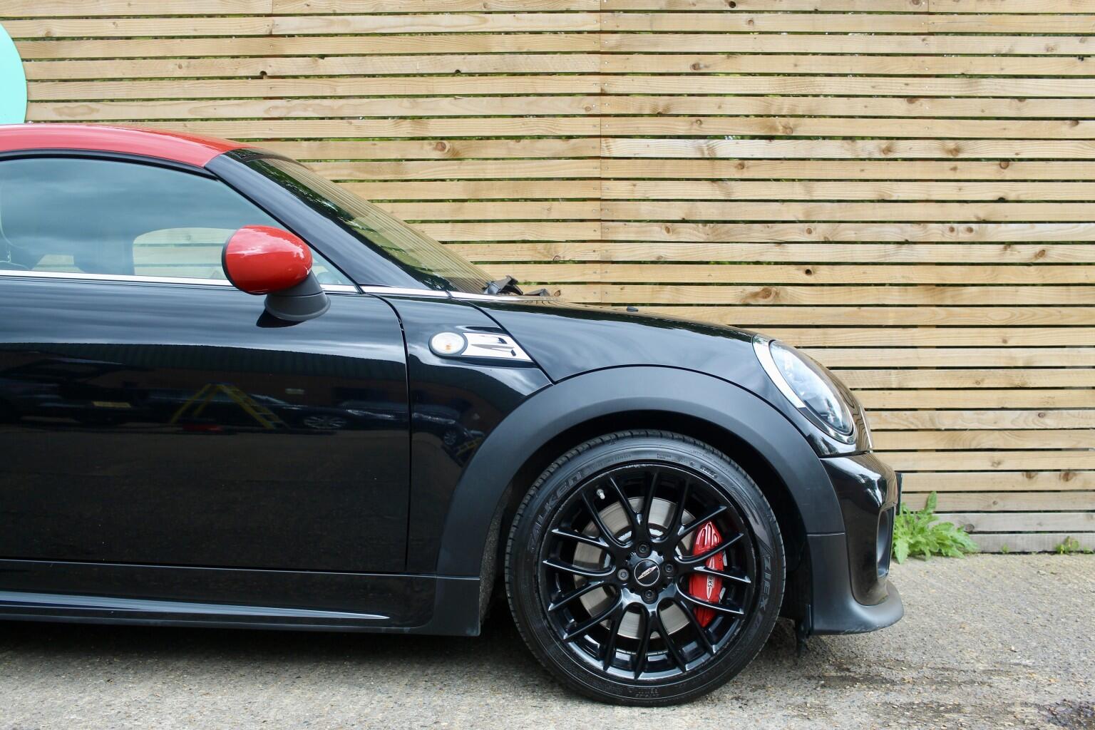 MINI Coupe view 32