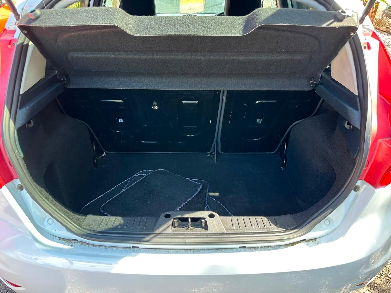Ford Fiesta view 34