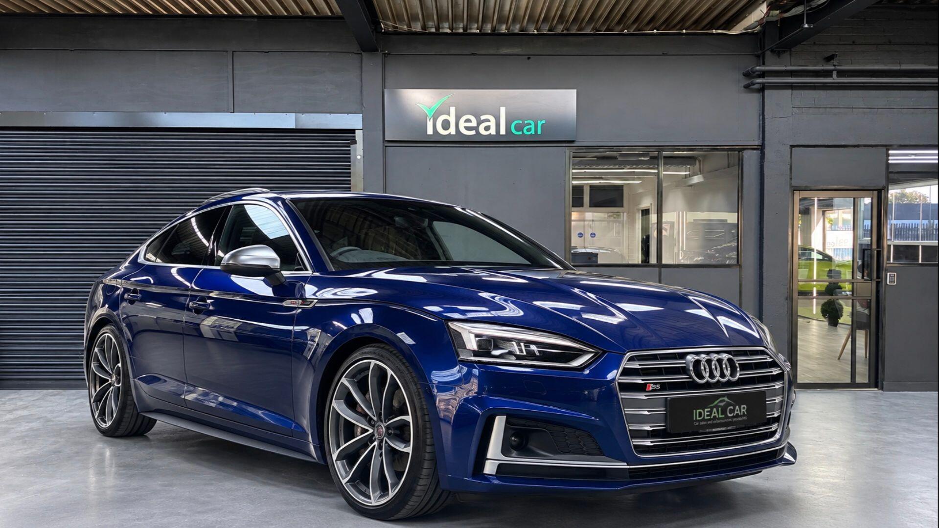 Audi S5 view 6