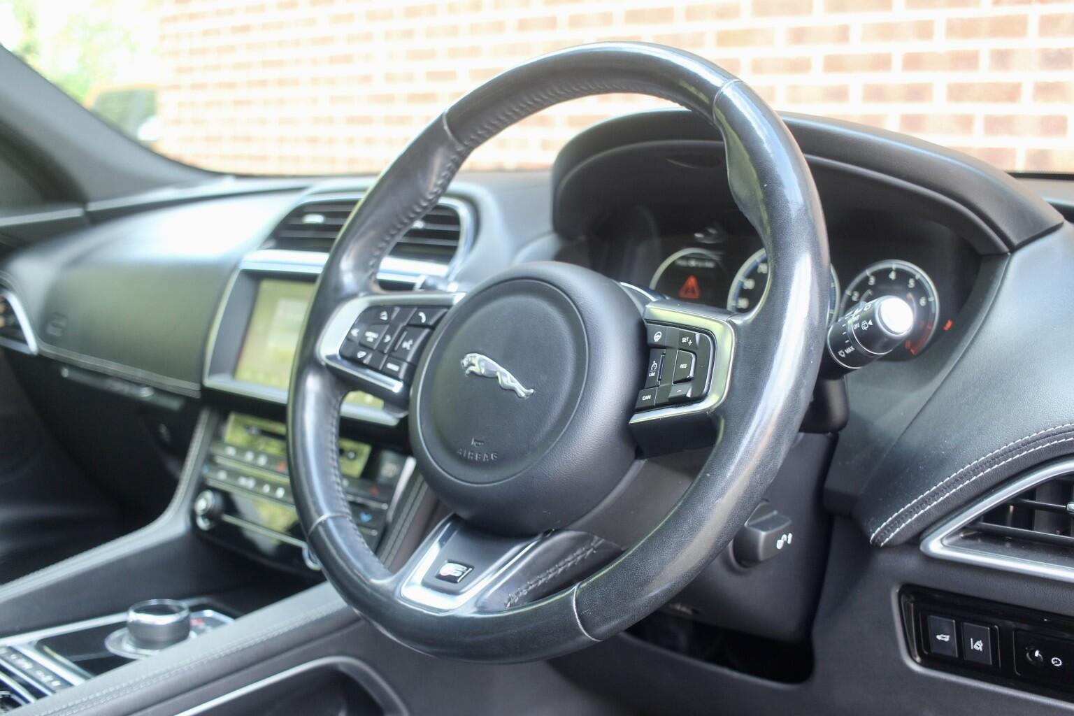 Jaguar F-Pace view 24