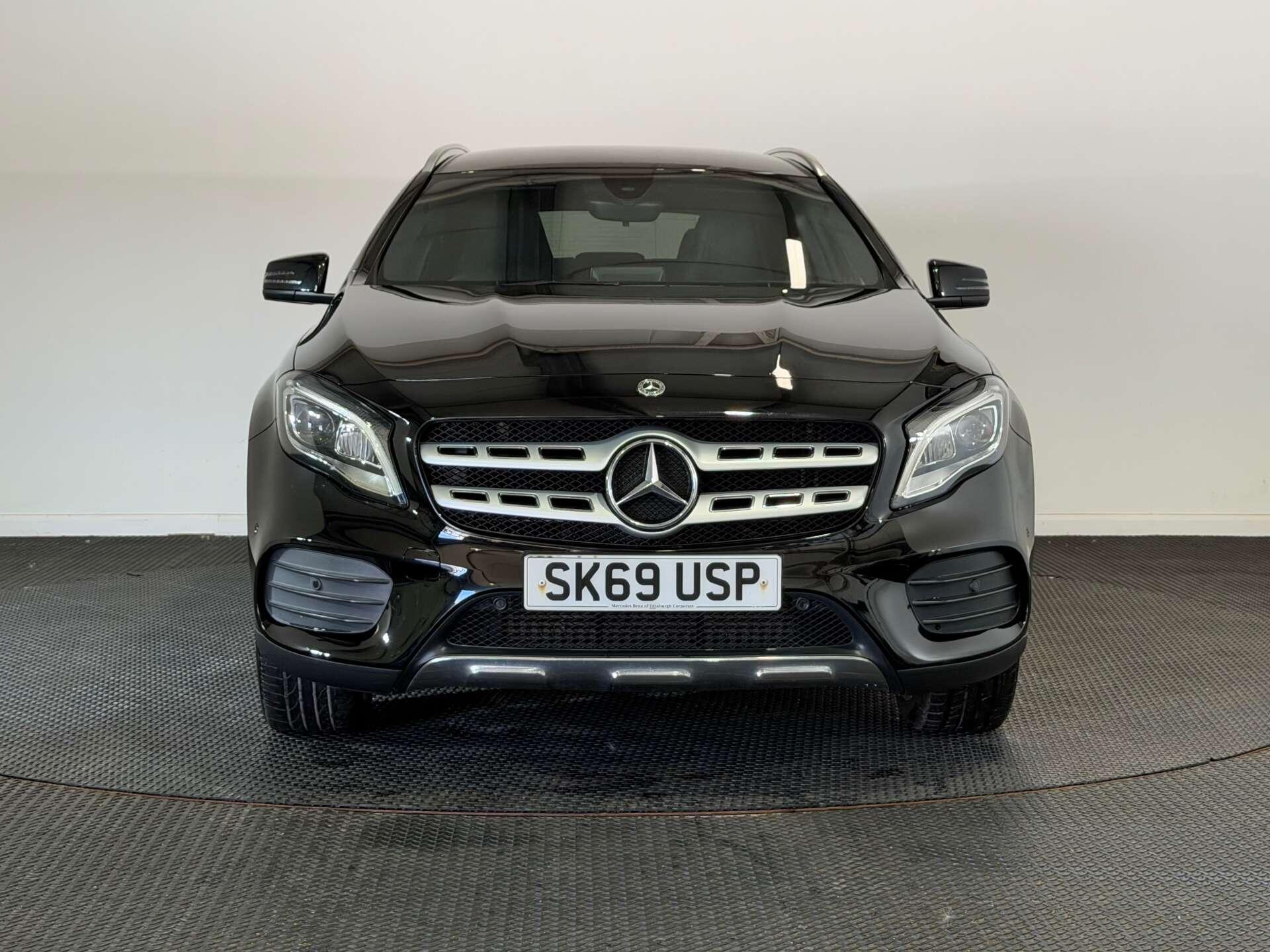 Mercedes-Benz GLA view 2