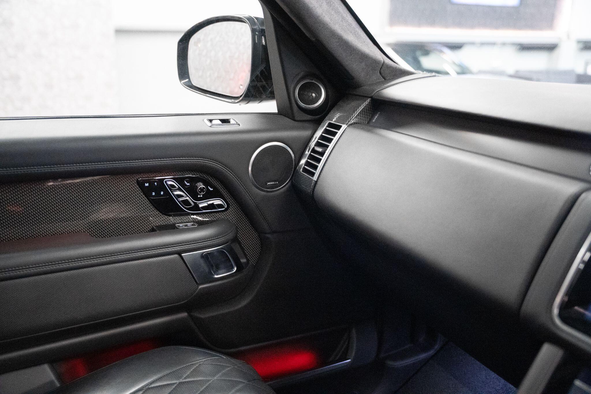 Land Rover Range Rover view 42