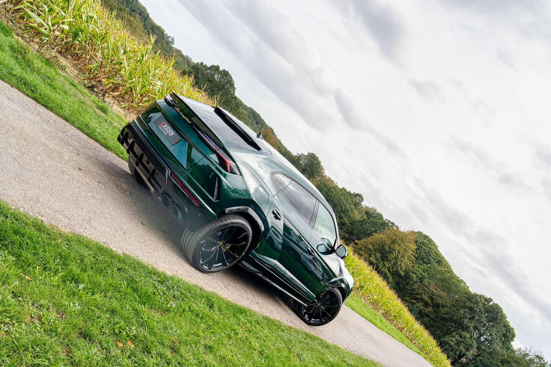 Lamborghini Urus view 21