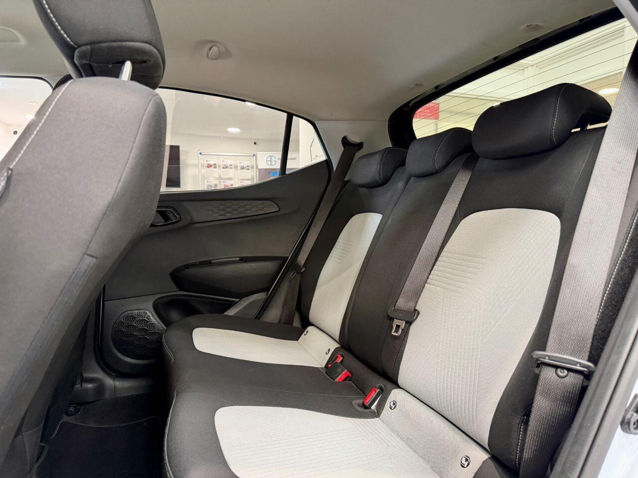Hyundai I10 view 23