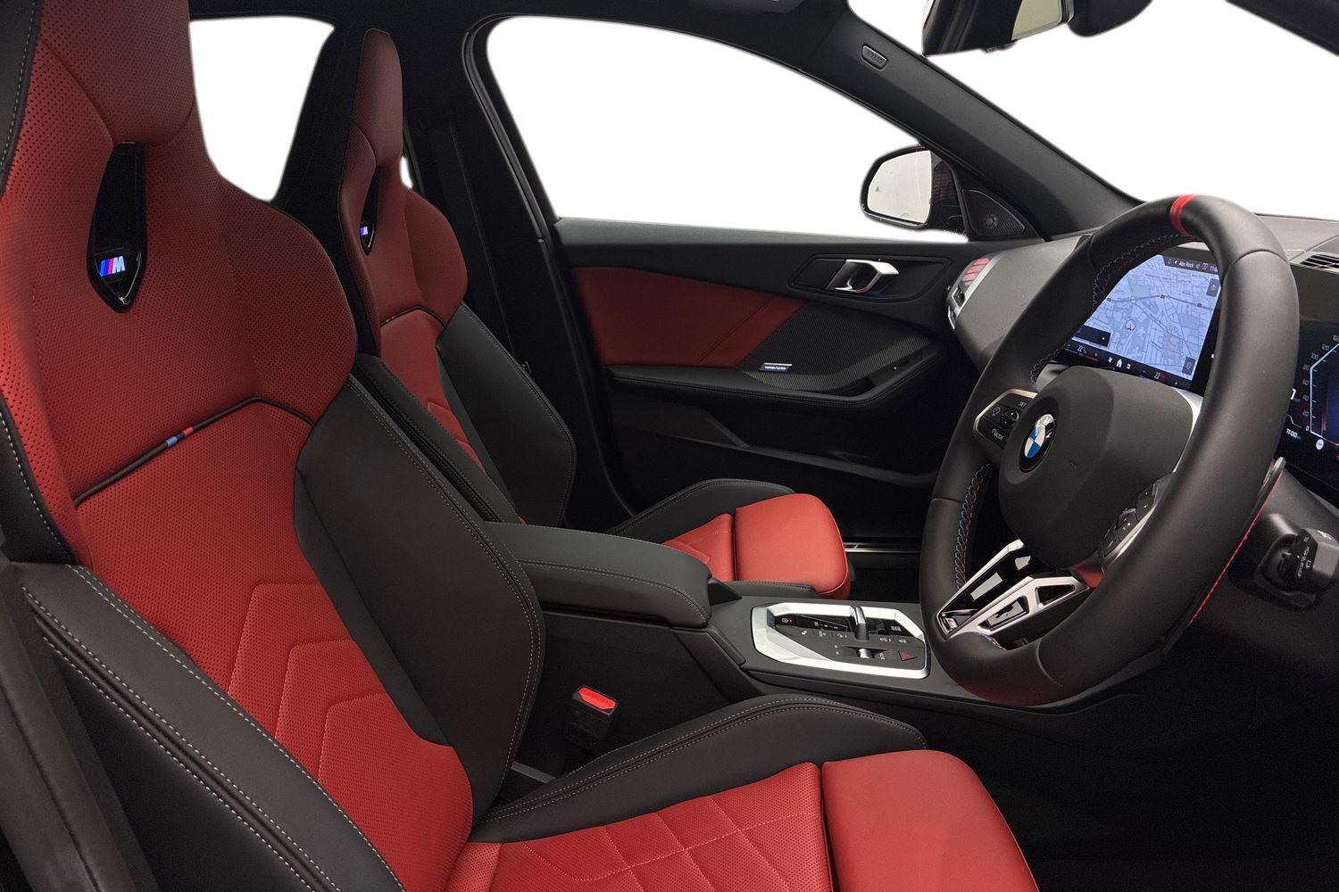 BMW 1 Series view 12