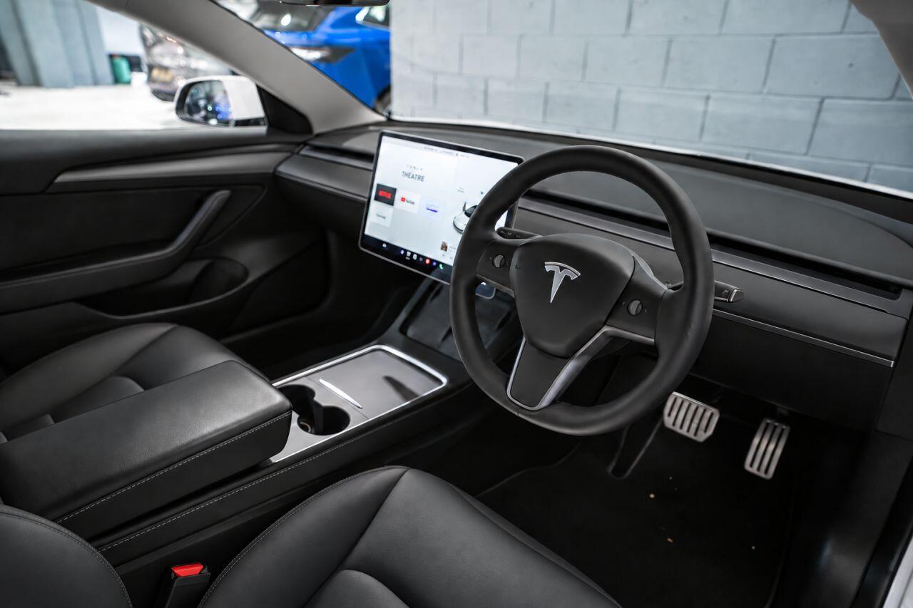 Tesla Model 3 view 10