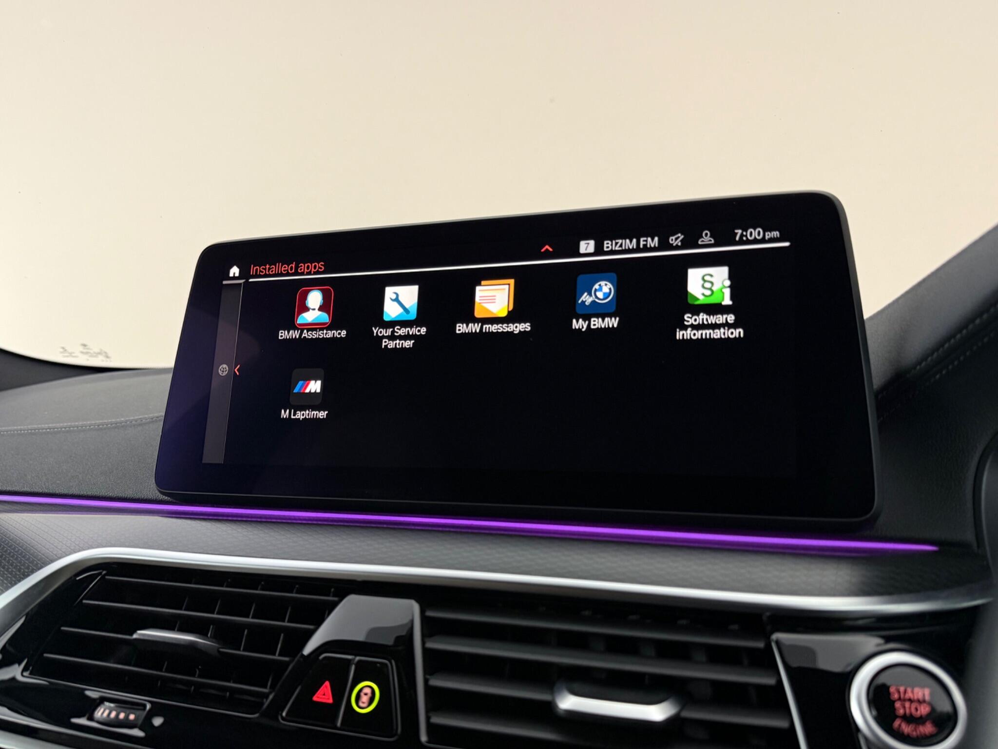 BMW 5 Series view 27