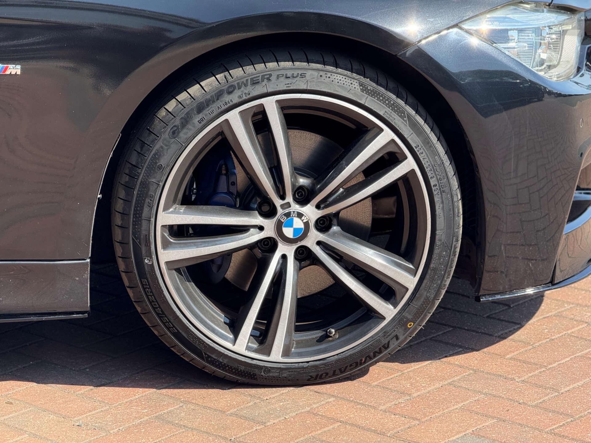BMW 3 Series view 20