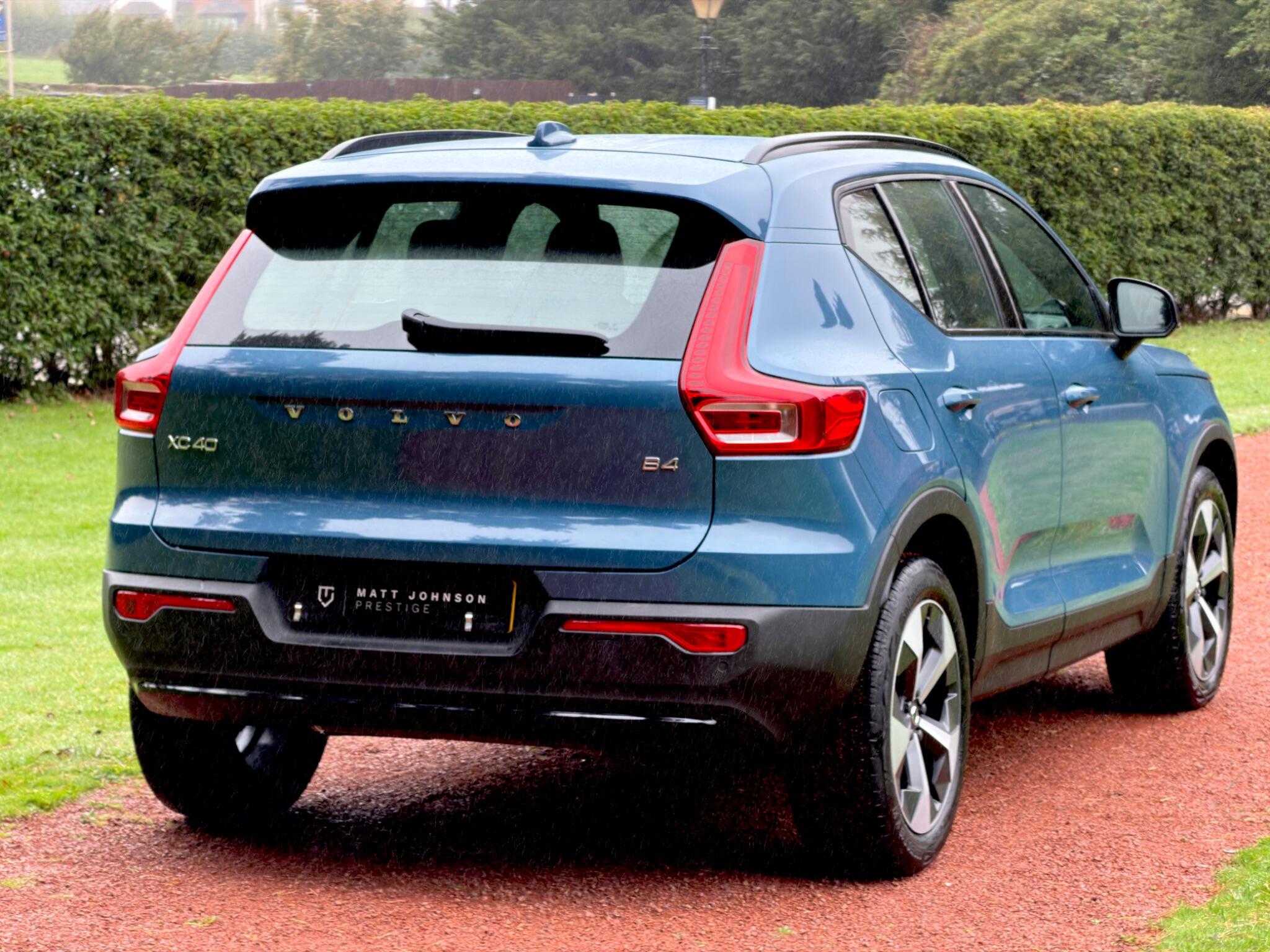 Volvo XC40 view 14