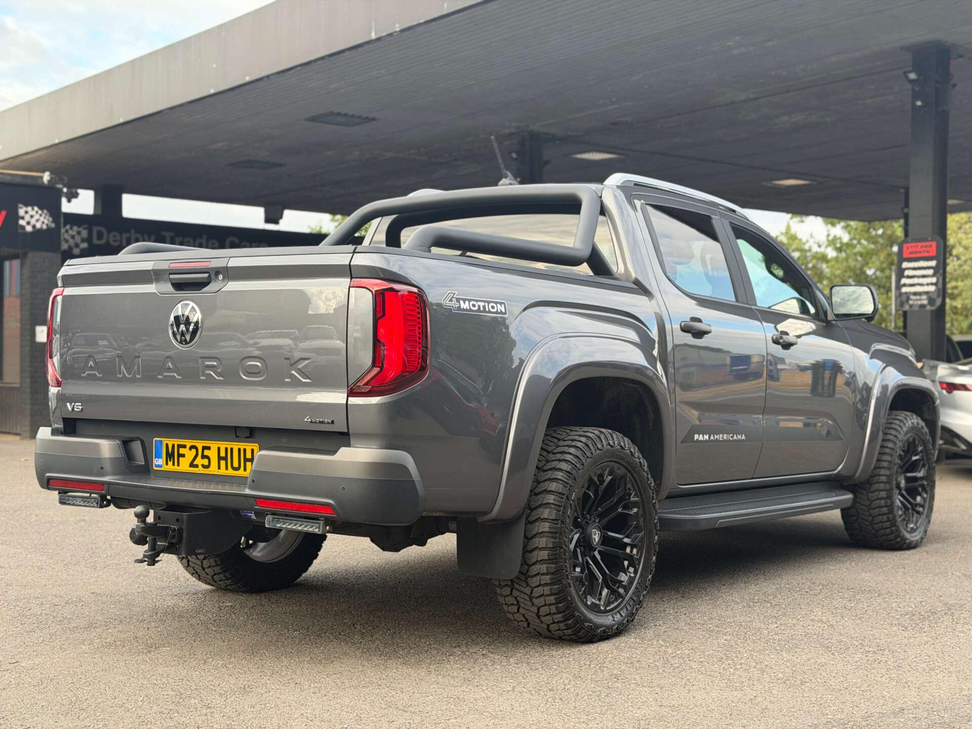 Volkswagen Amarok view 2