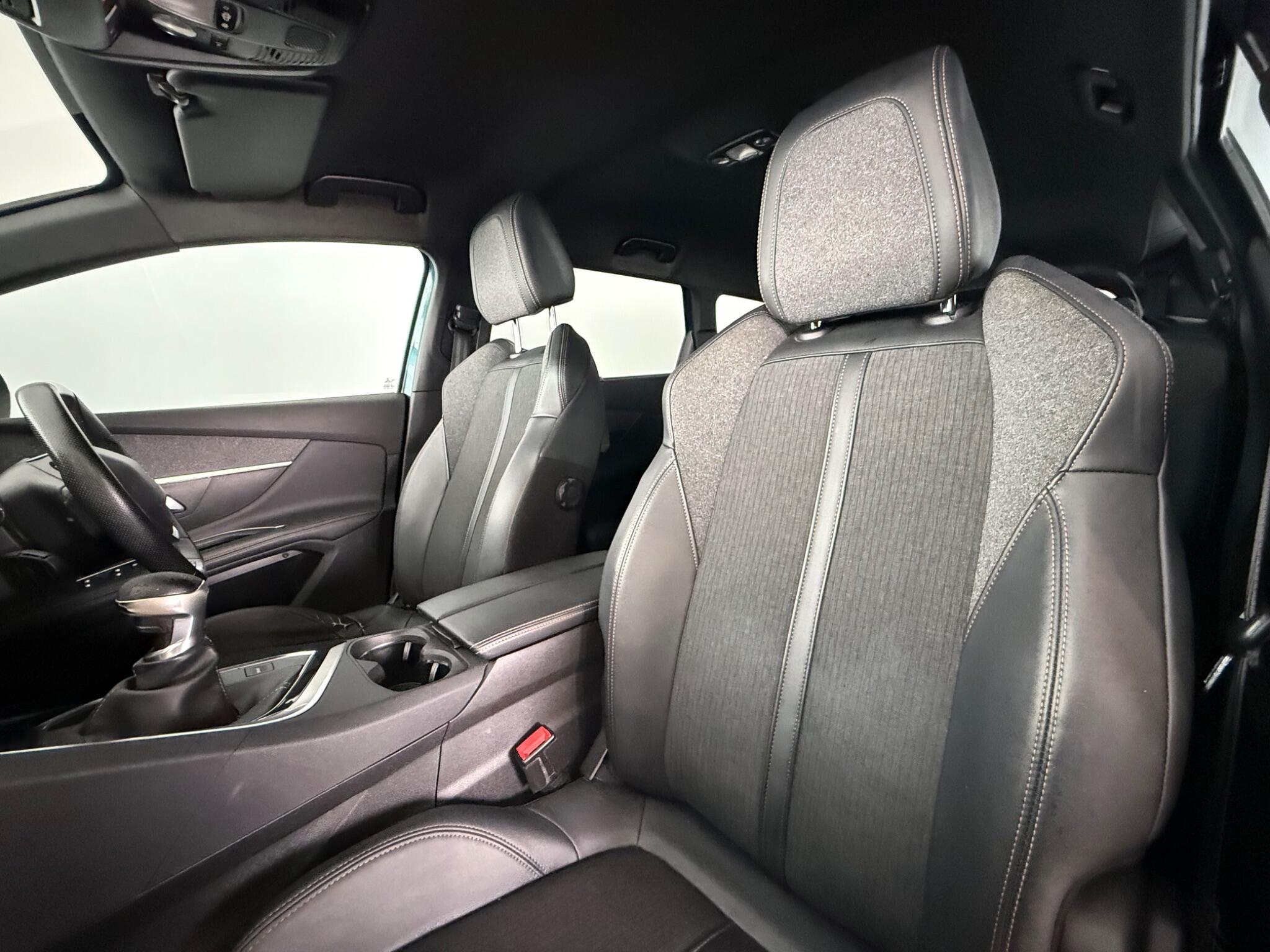 Peugeot 5008 view 32