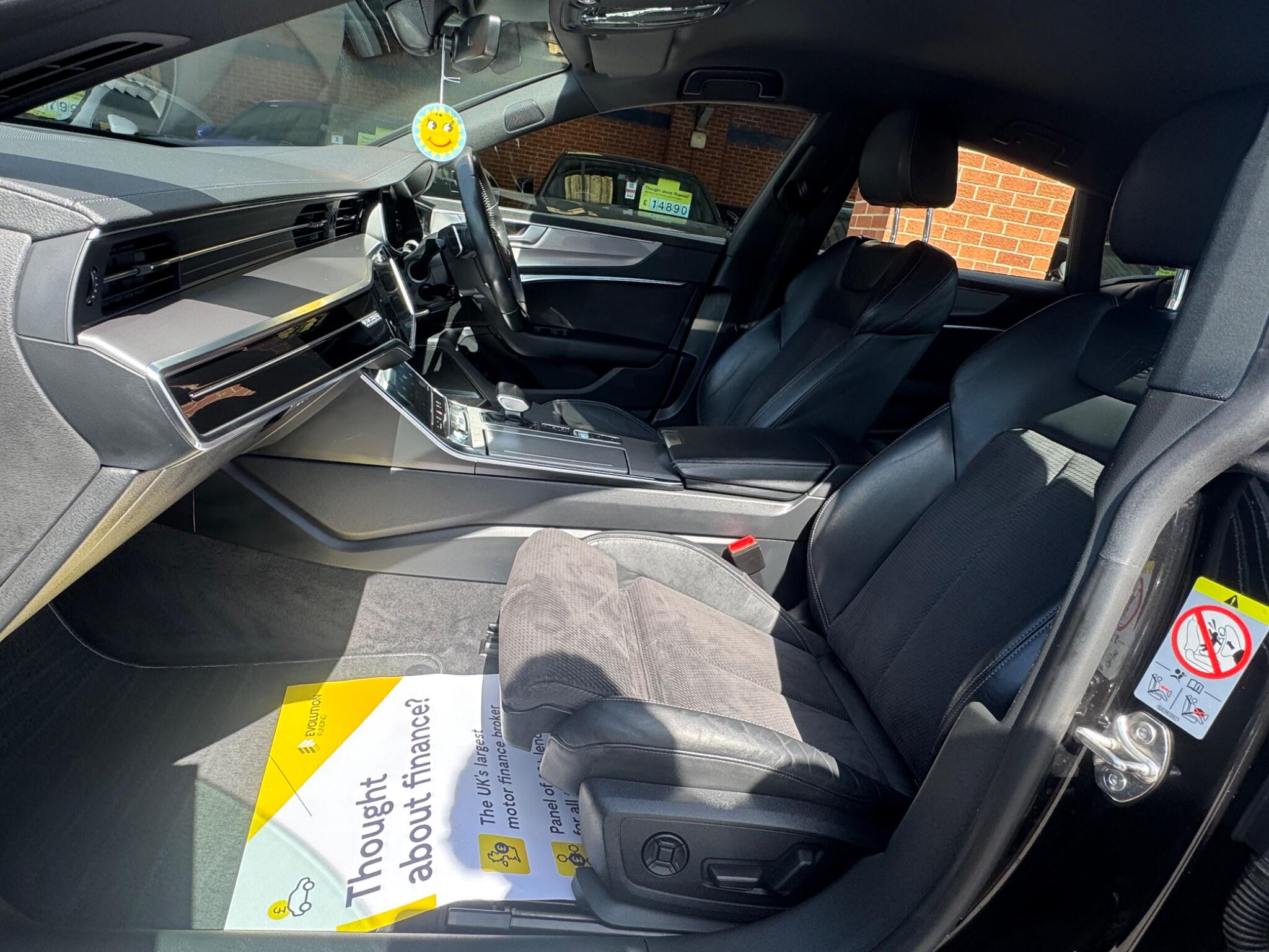 Audi A7 view 7