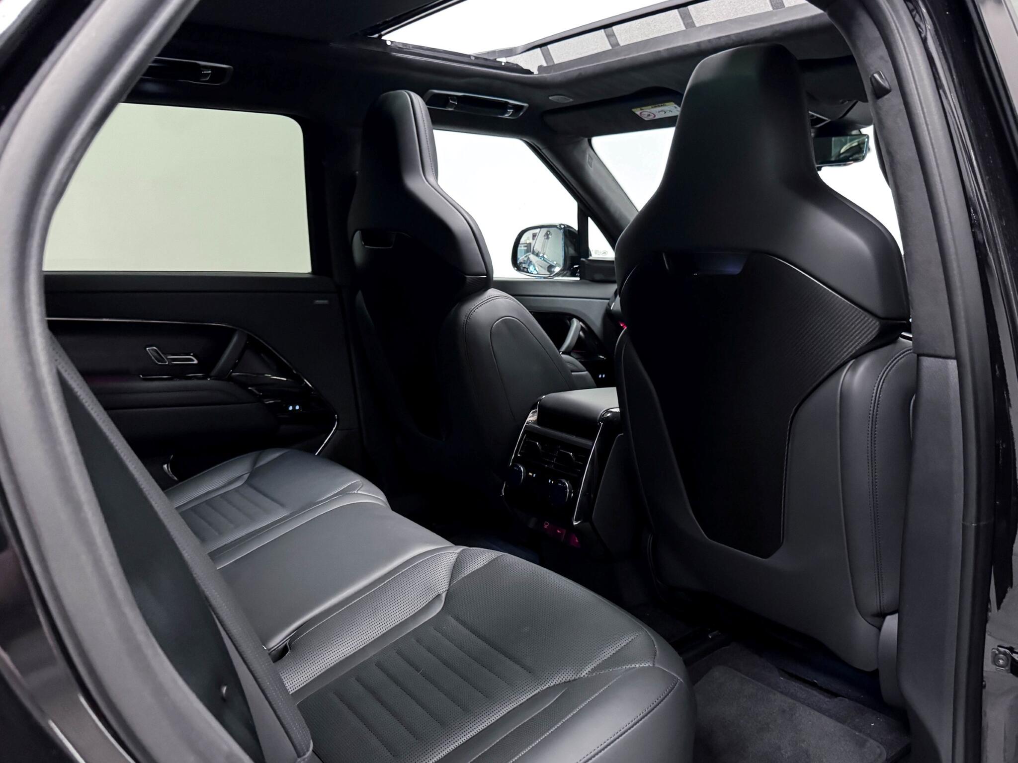 Land Rover Range Rover Sport view 29