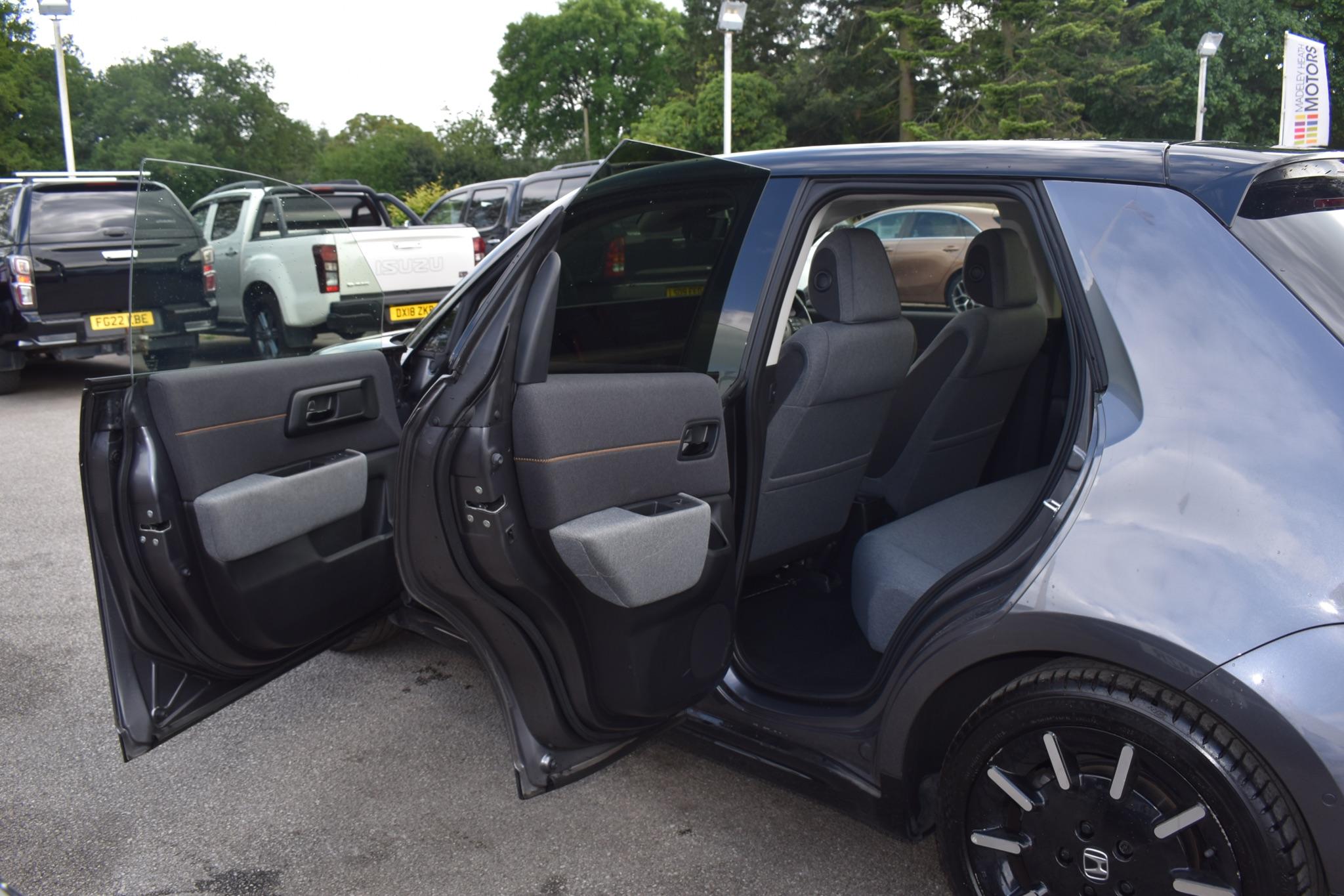 Honda E - 35.5kWh Advance Auto 5dr (17in Alloy) - Image 33