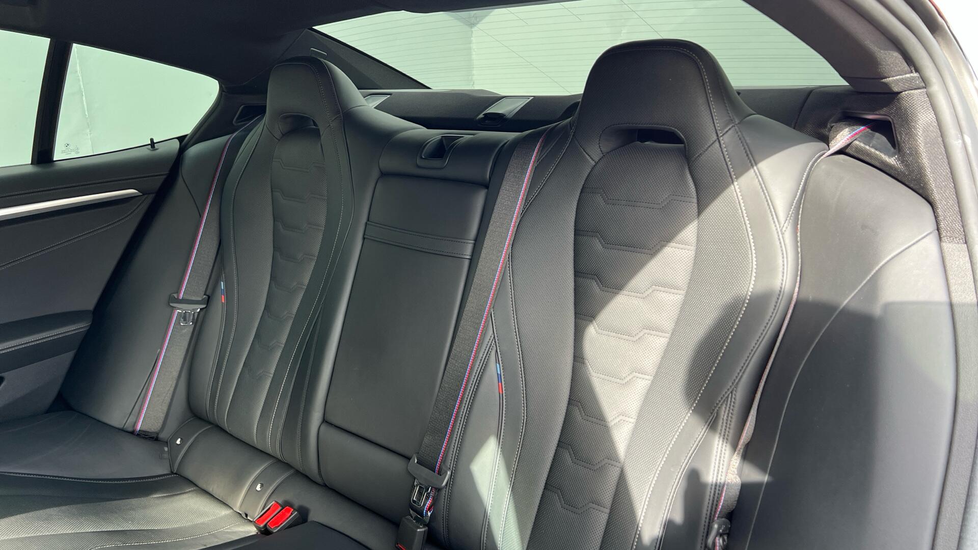 BMW 8 Series view 12