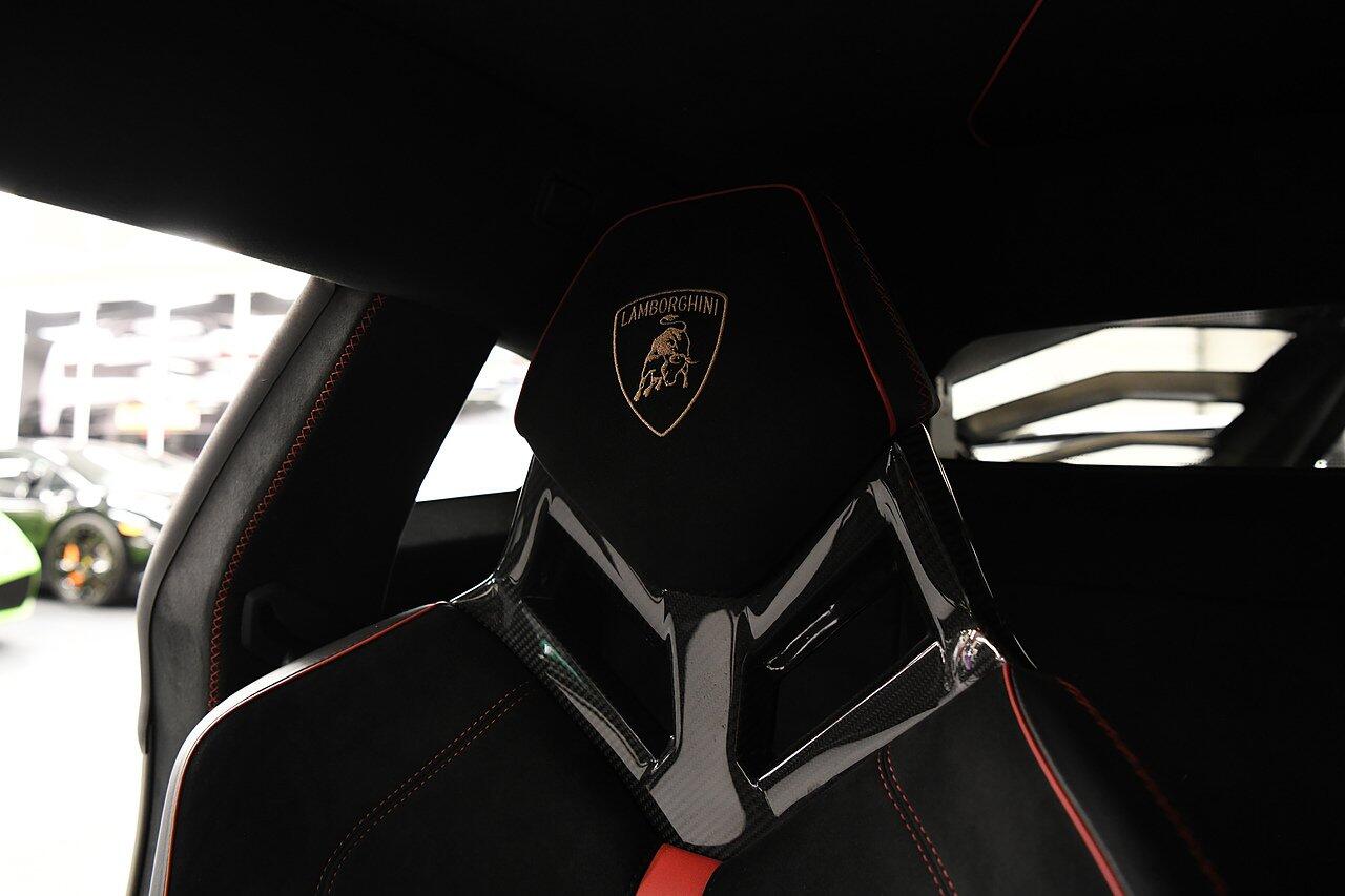 Lamborghini Aventador view 8
