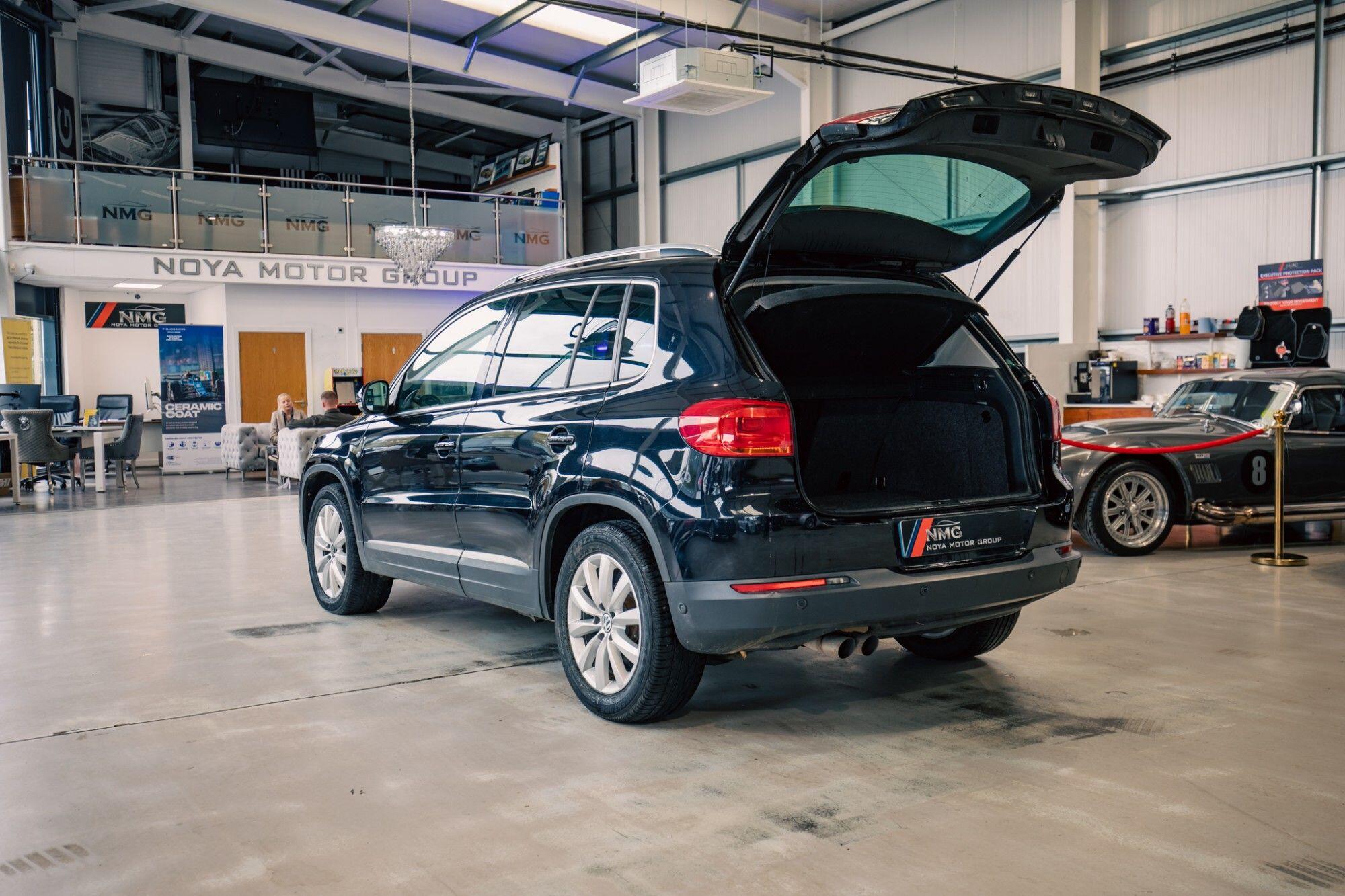 Volkswagen Tiguan view 31