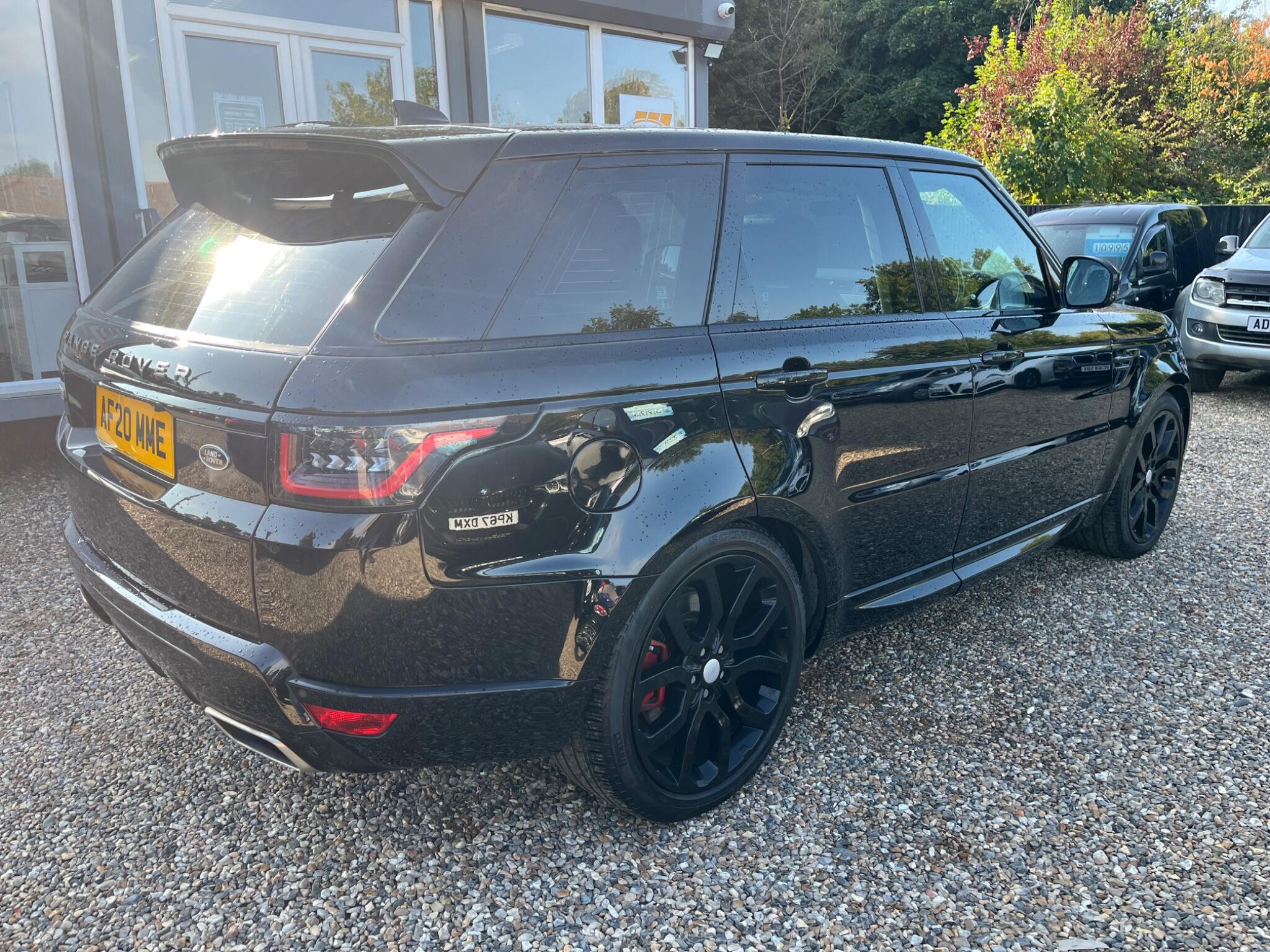 Land Rover Range Rover Sport view 4