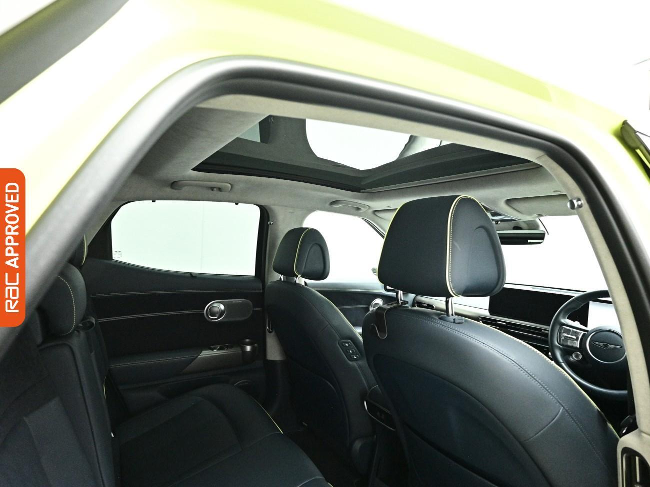Genesis GV60 view 17