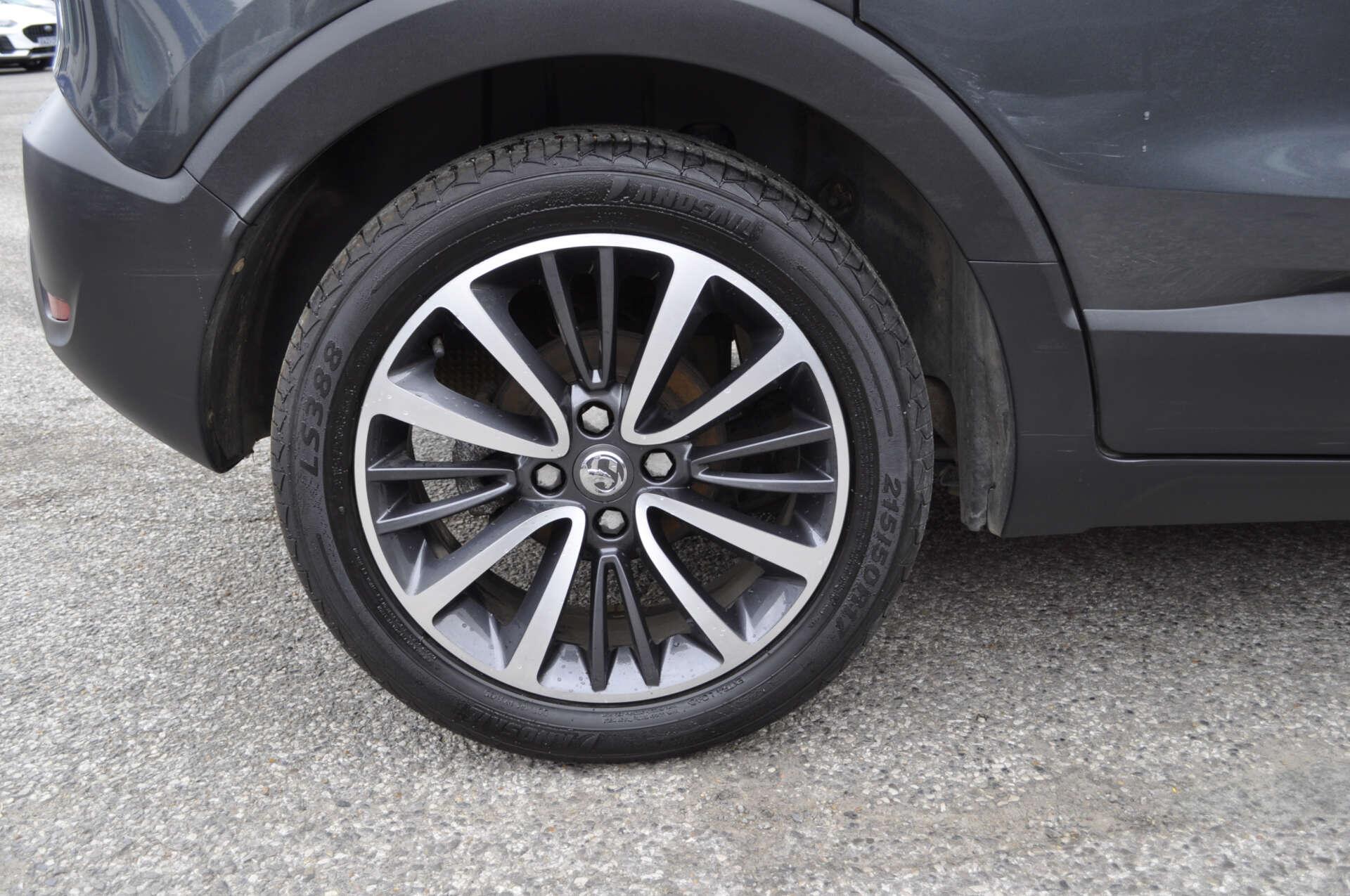 Vauxhall Crossland X view 29